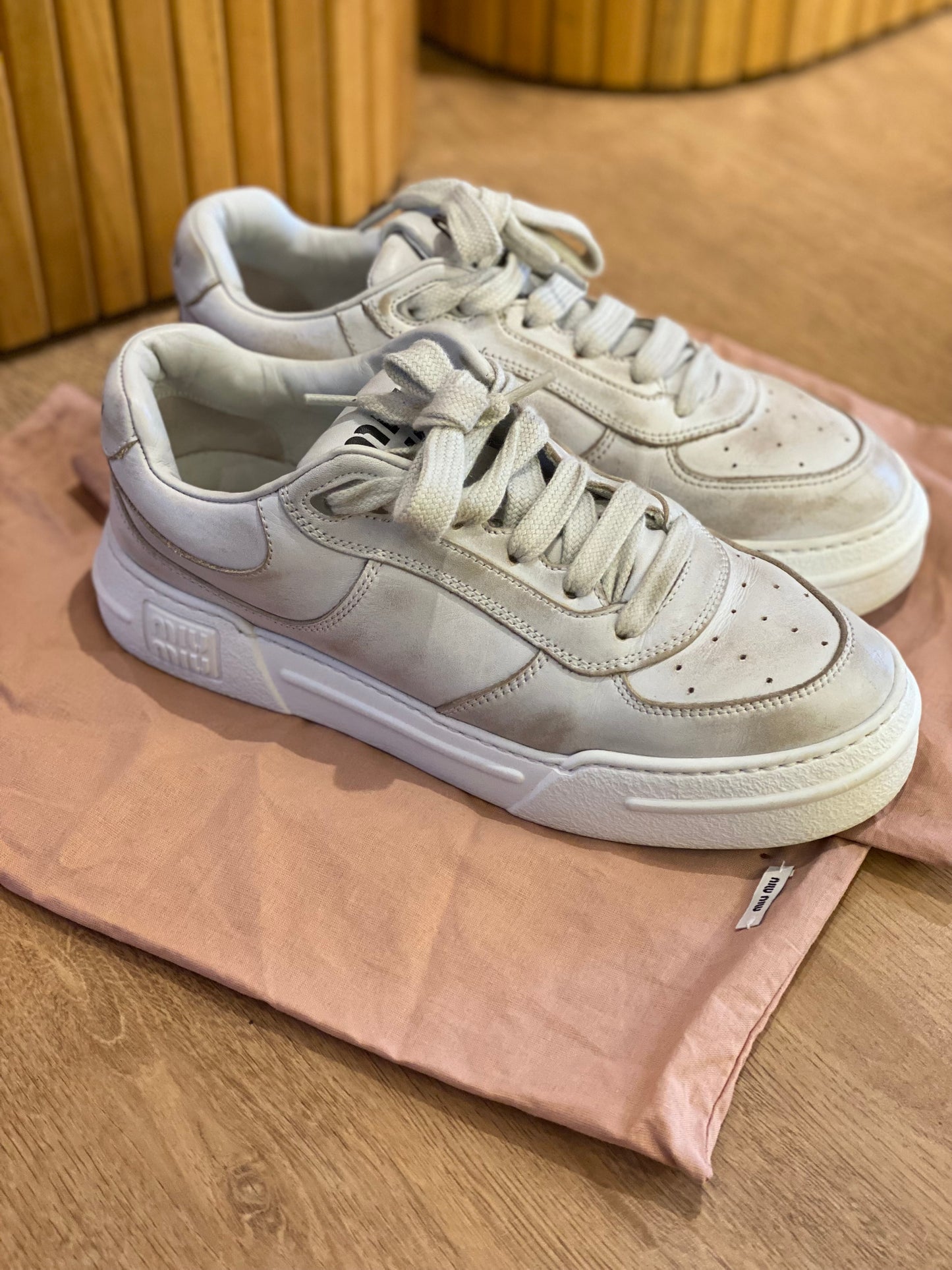 Champion Miu Miu Con Efecto Desgastado (39)