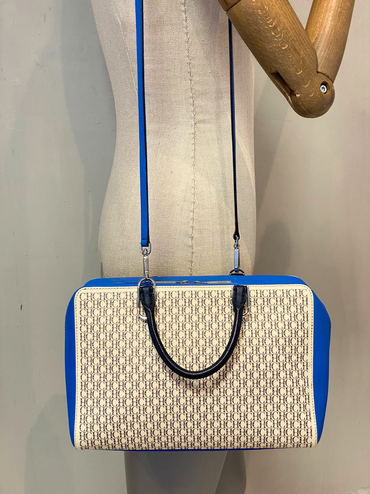 Bolso de Mano Carolina Herrera Monogram