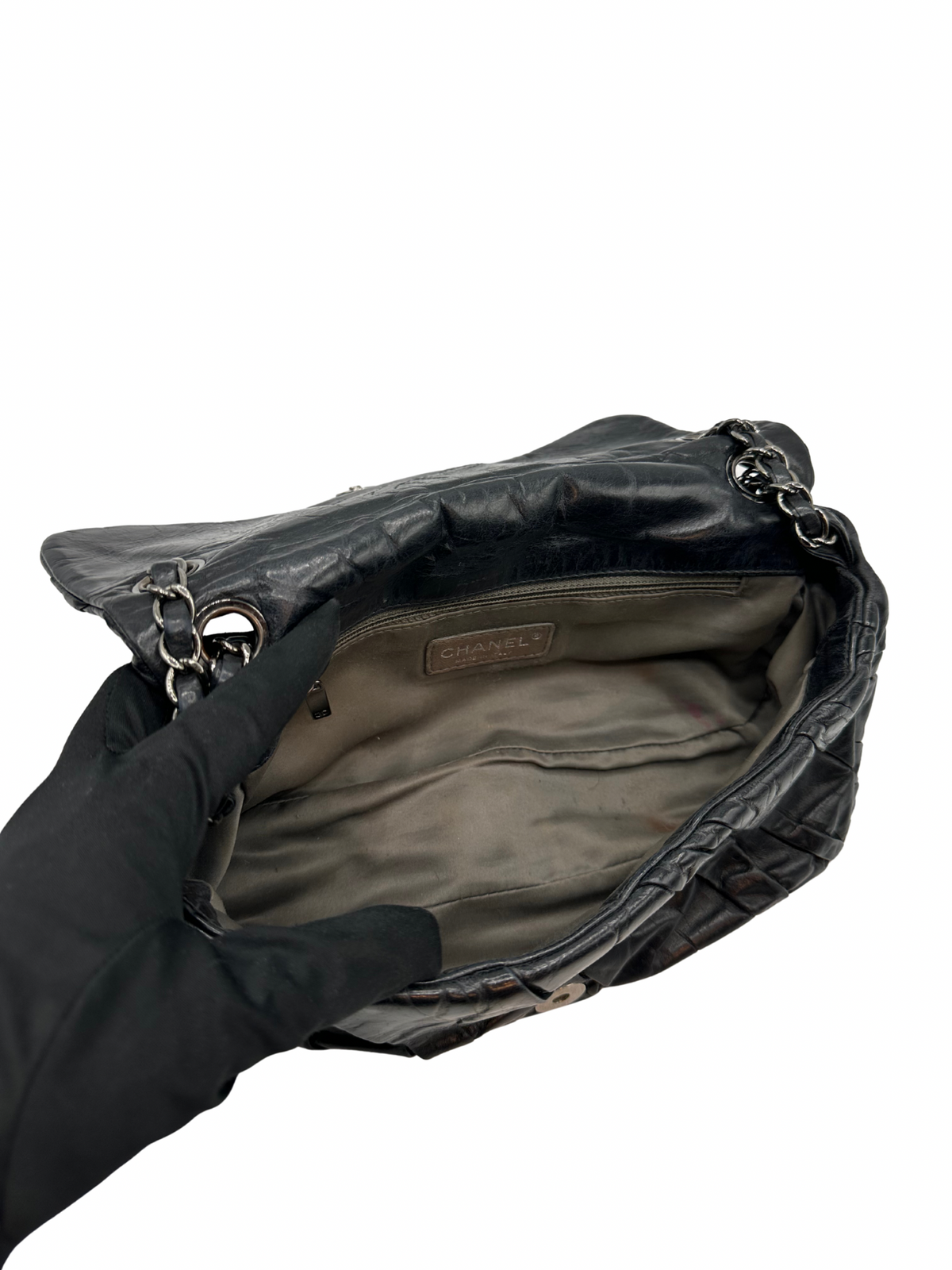 Cartera Chanel Black Glazed Calfskin Twisted Flap
