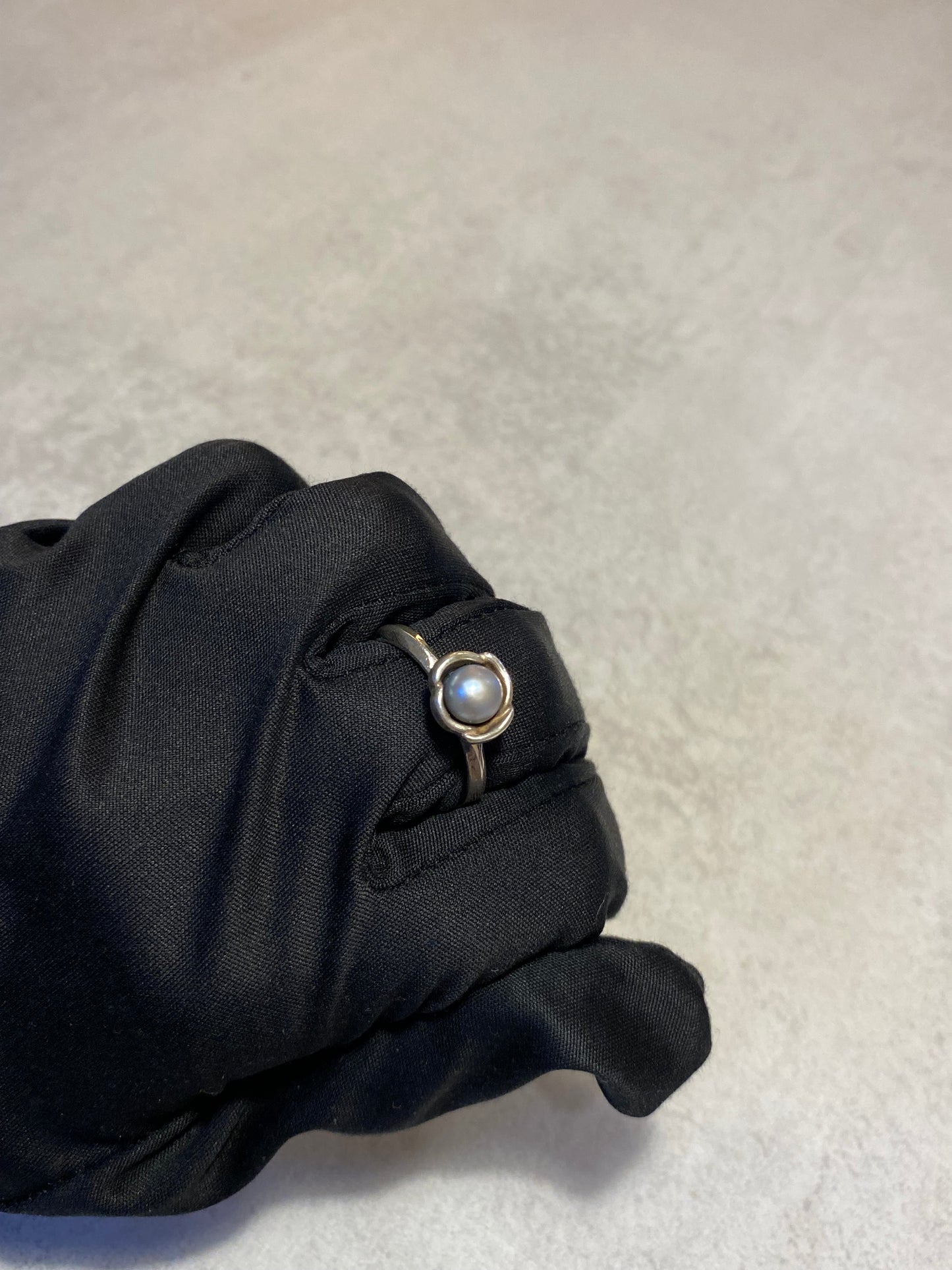 Anillo Pandora de Plata con Flor de Perla Azul