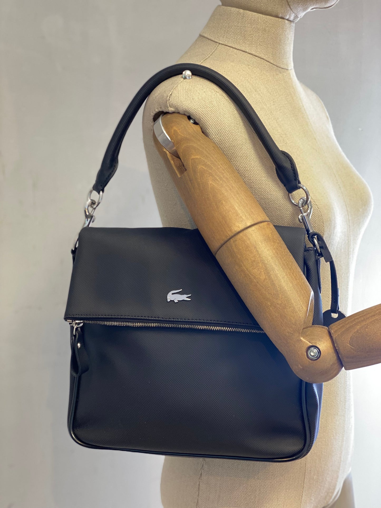 Cartera Lacoste Negra