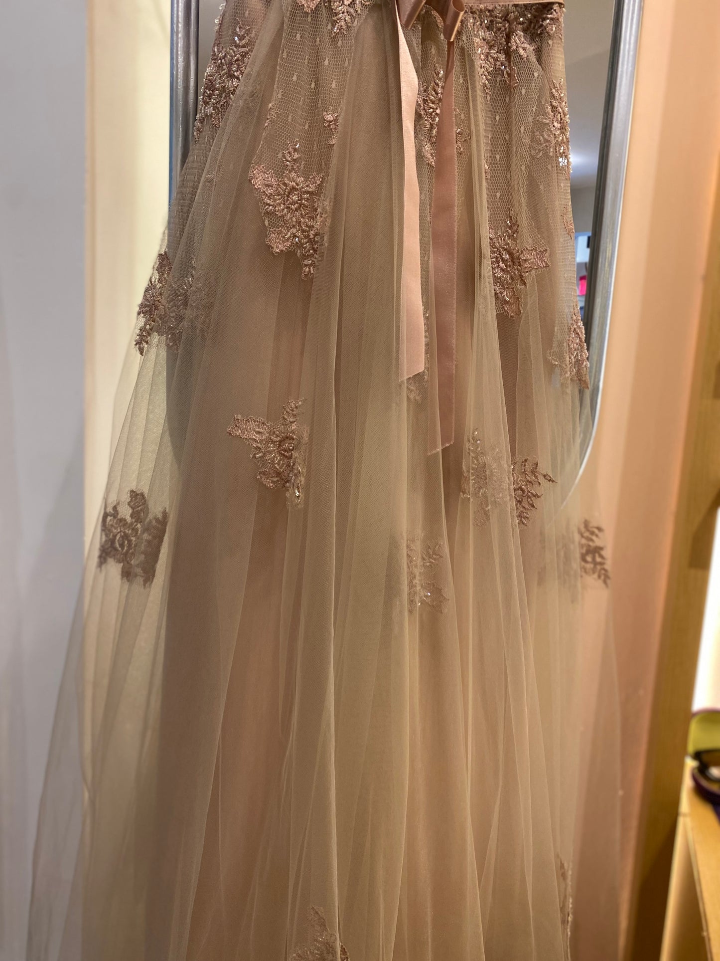 Vestido Rosa con Encaje (Talle S)