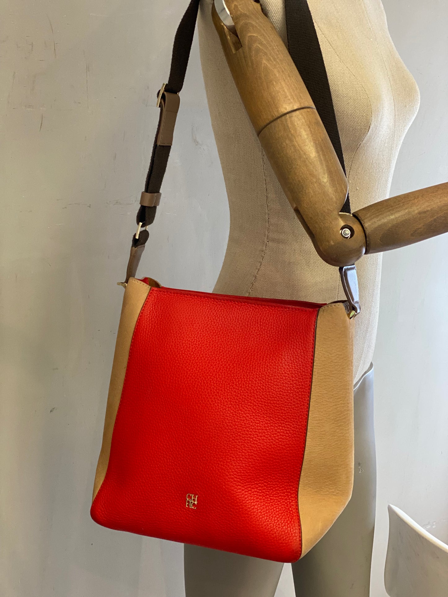 Cartera Carolina Herrera Bicolor