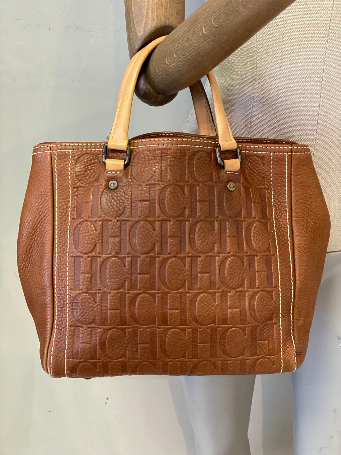 Bolso Marrón Carolina Herrera Monogram