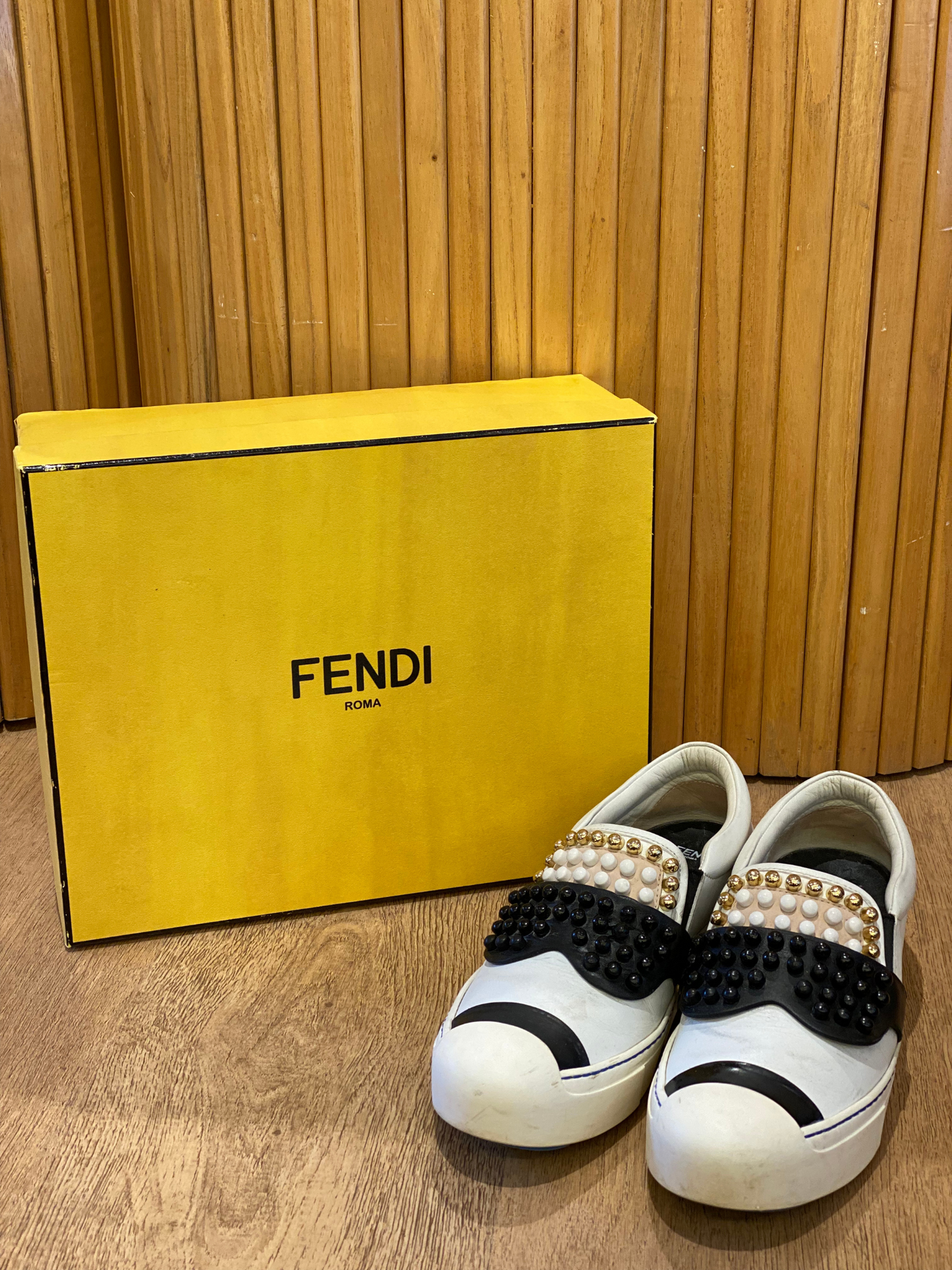 Alpargatas Fendi Karlito Slip-On (38.5)
