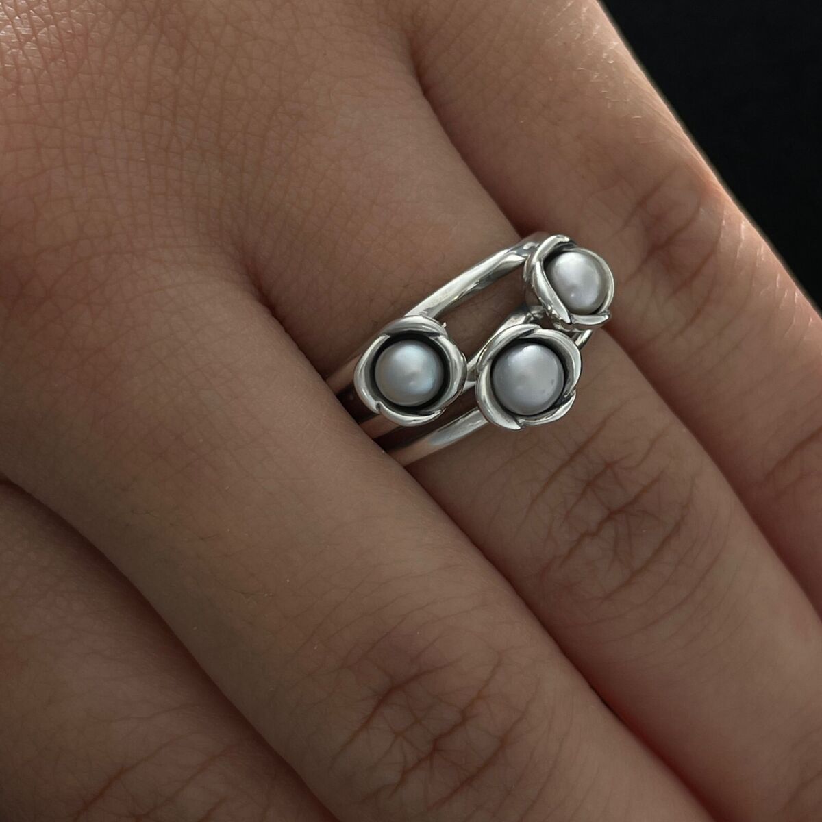 Anillo Pandora Triple Pearl
