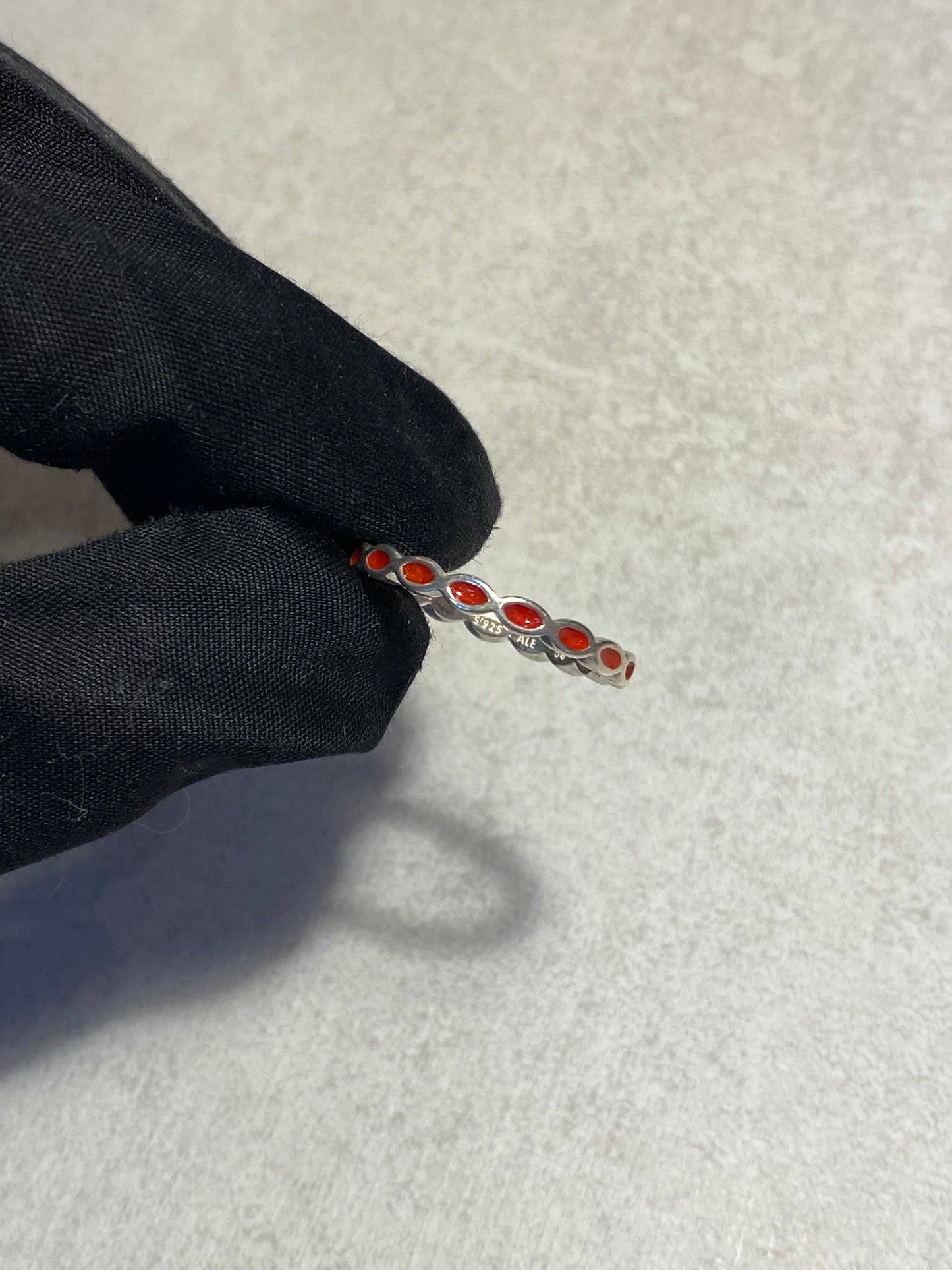 Anillo Pandora Red Enamel