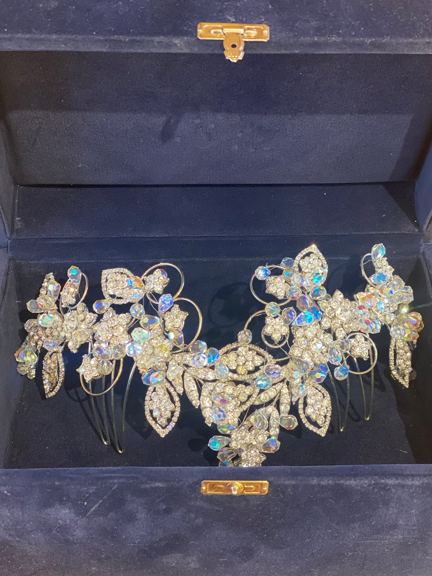 Tocado de Novia de Vitti Zarate con Cristales Swarovski
