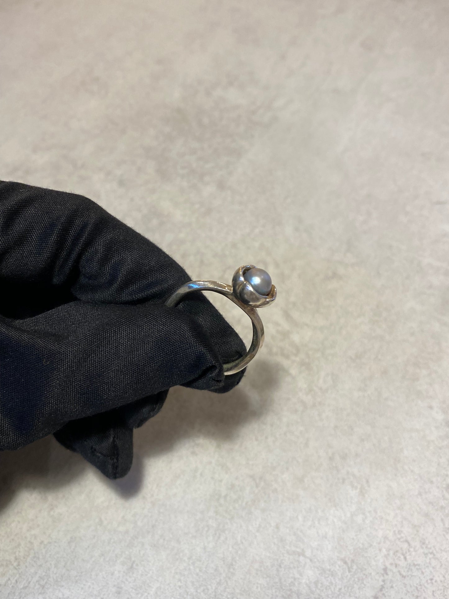 Anillo Pandora de Plata con Flor de Perla Azul