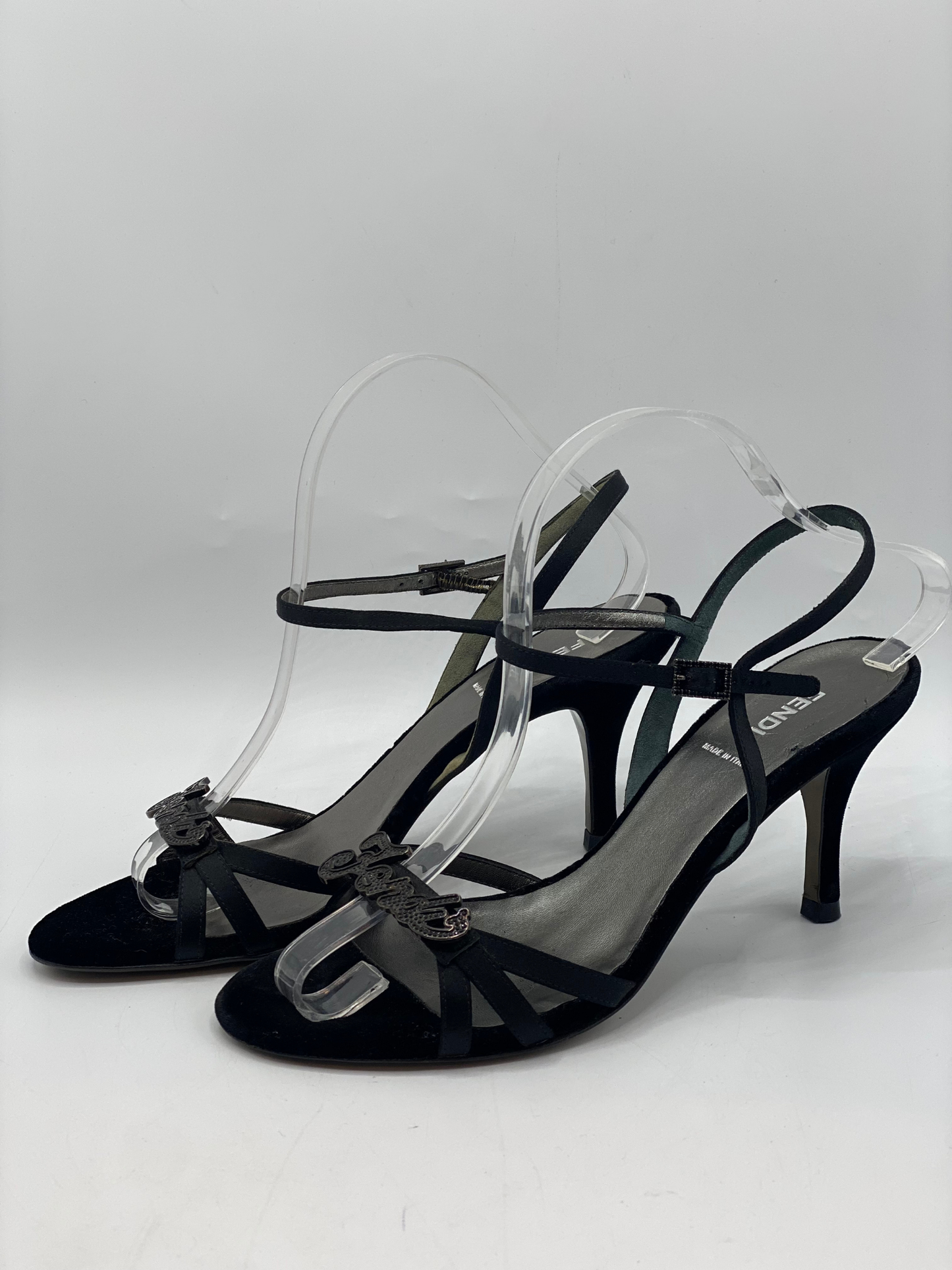 Sandalias Negras Fendi (39)