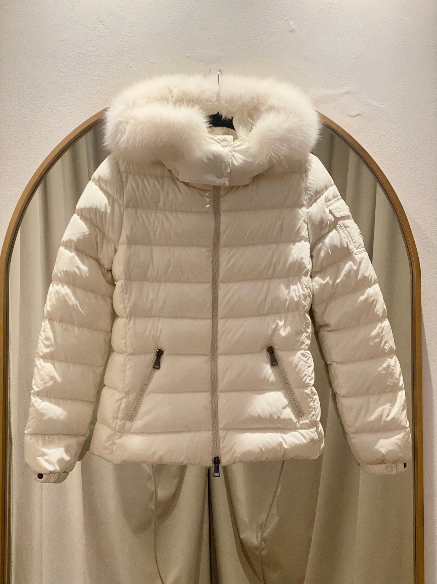 Campera Acolchada Blanca Moncler (Talle S)