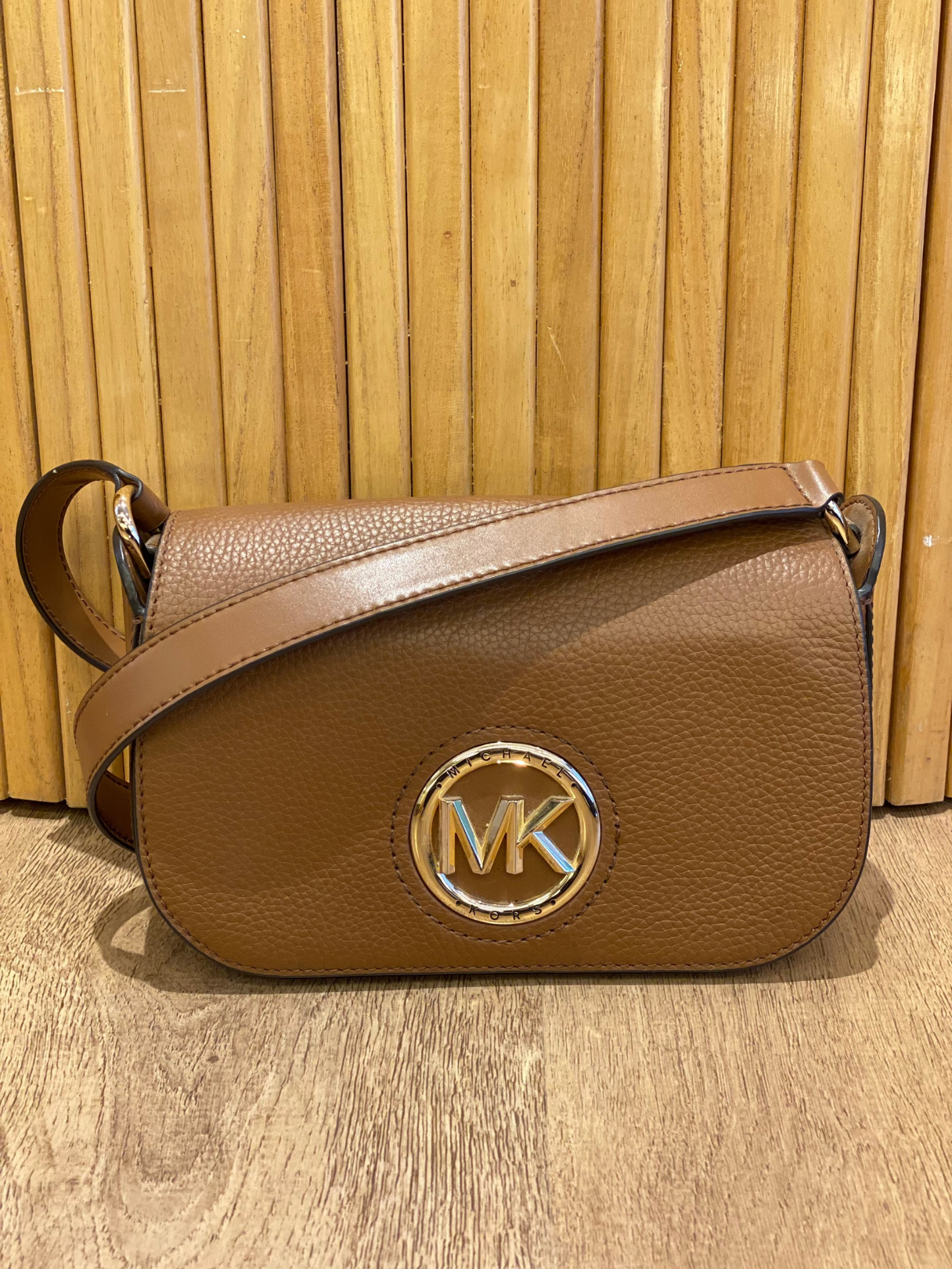 Cartera Marrón de Cuero Michael Kors Samira