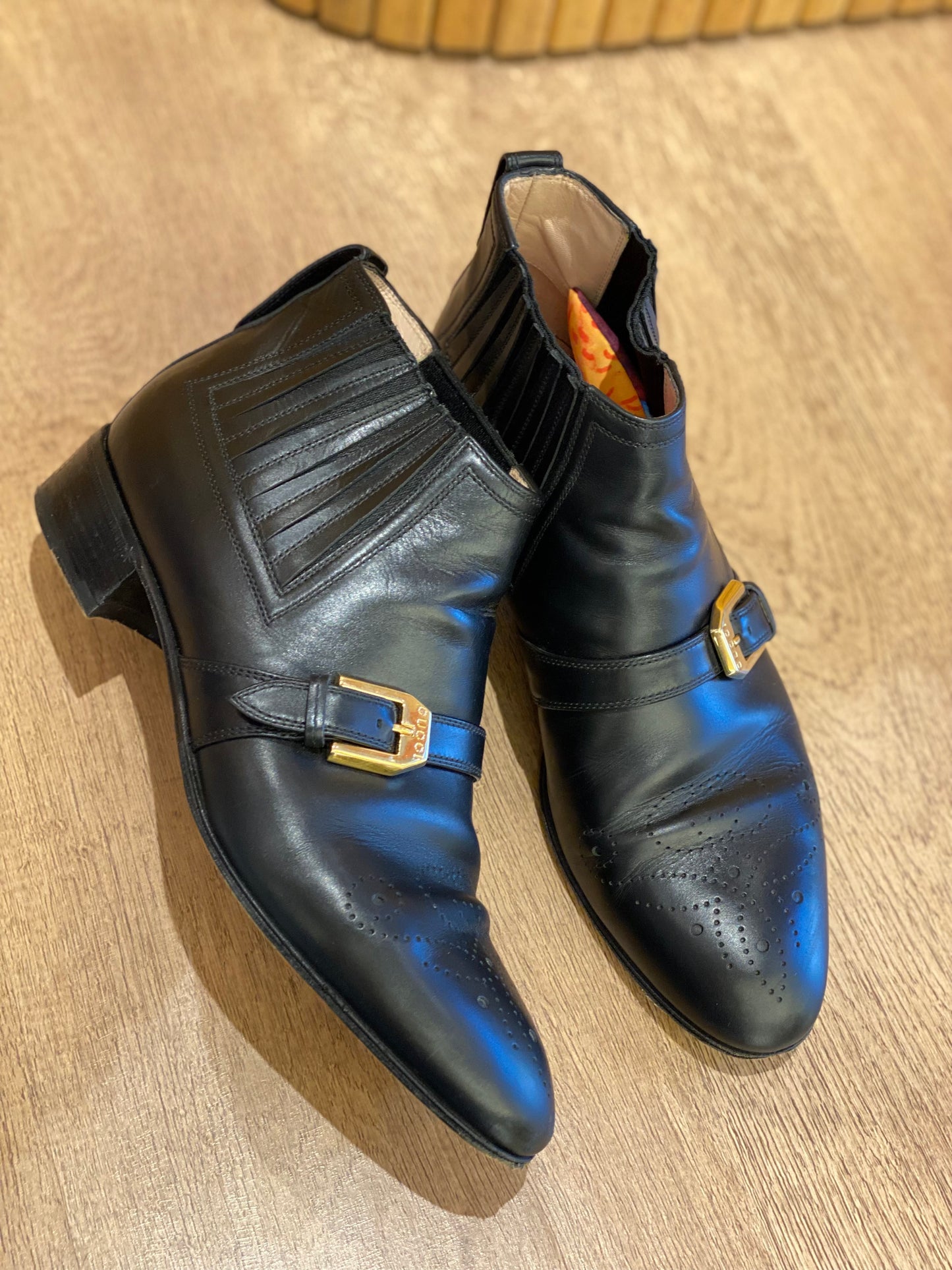 Botas Gucci G Brogue Western (38)