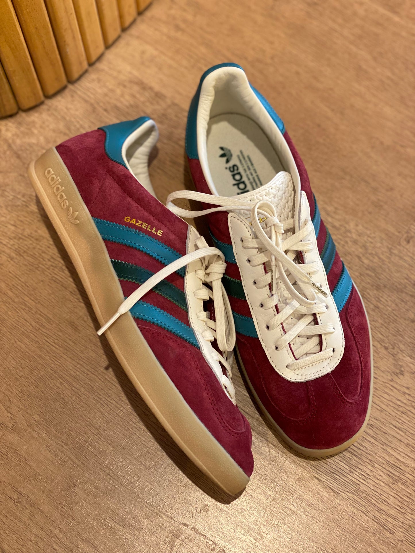 Champion Adidas Gazelle Indoor (US 10 MASC)