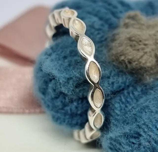 Anillo Pandora White Enamel