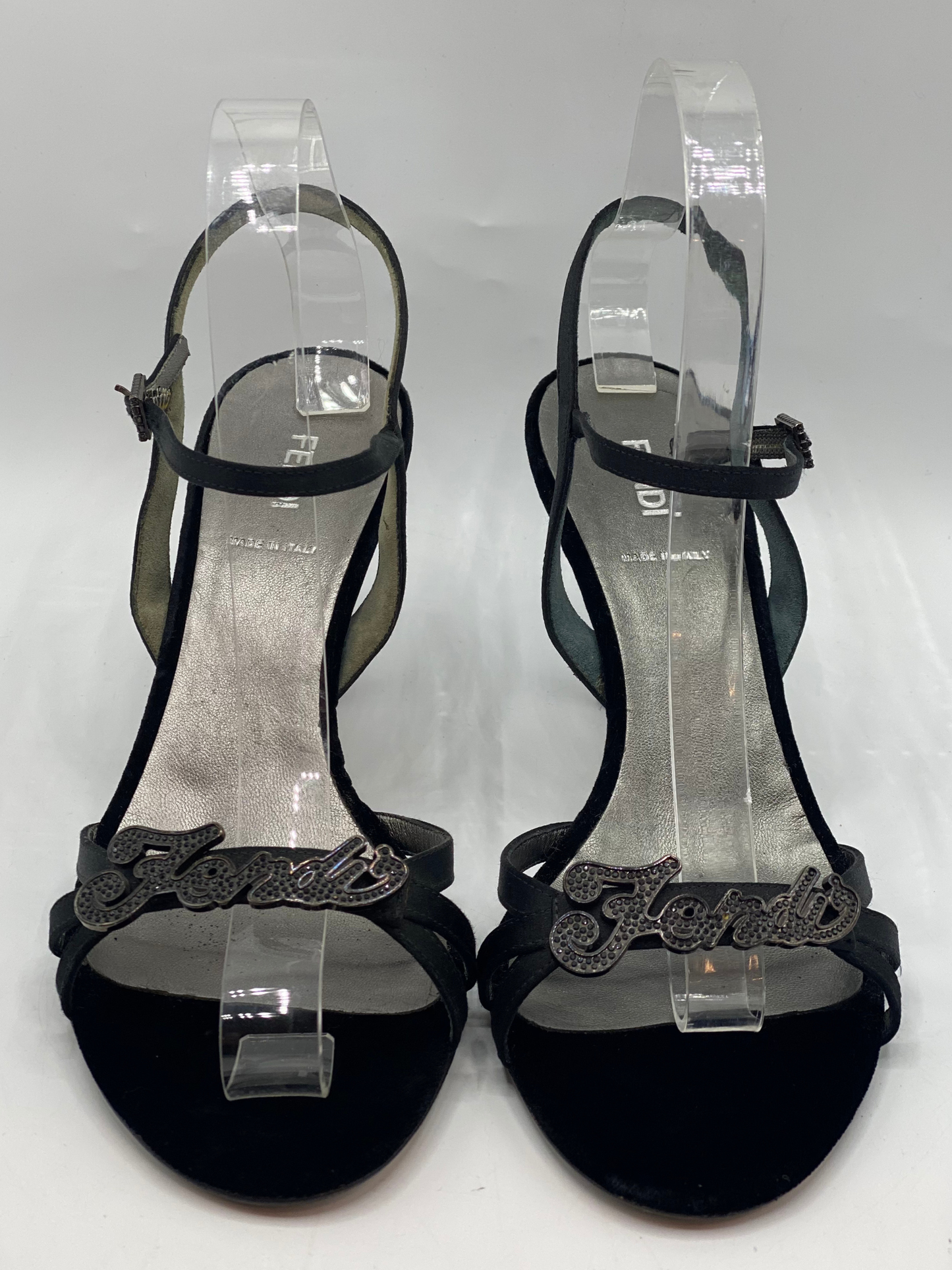 Sandalias Negras Fendi (39)