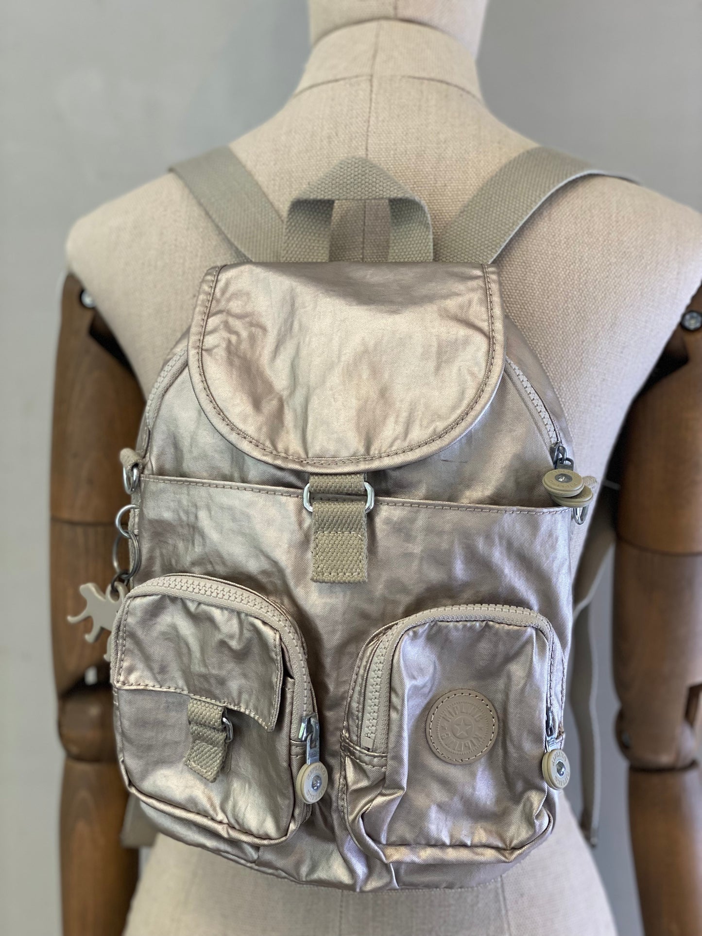 Mochila Kipling Firefly Metálica