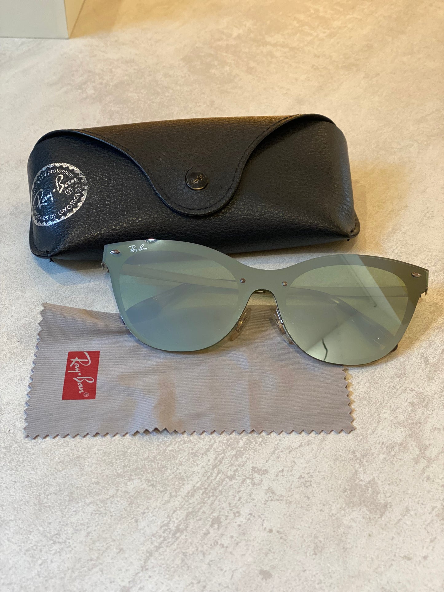 Lente de Sol Ray-Ban RB3580-N