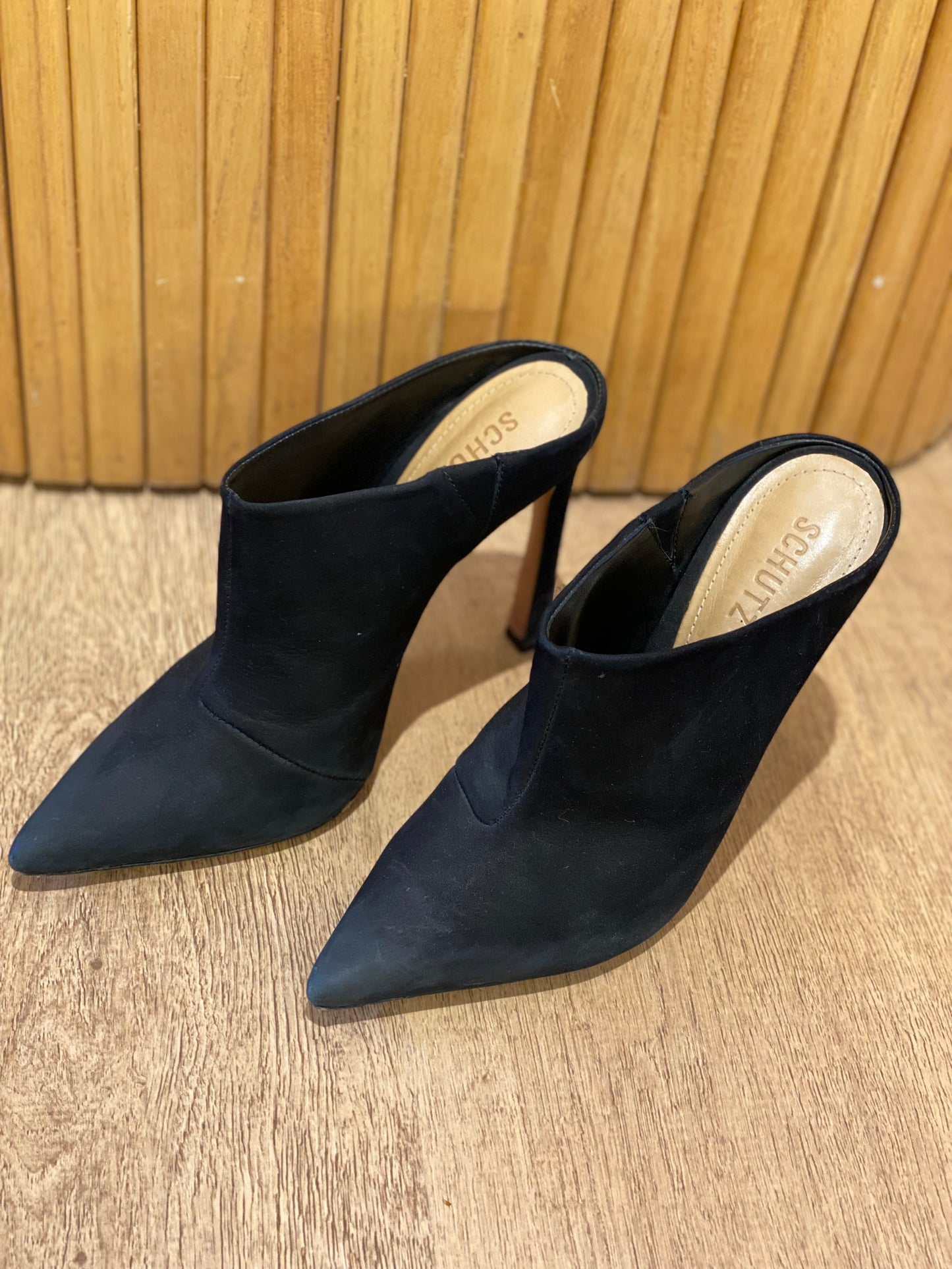 Botines Shutz Gamuzados (37)