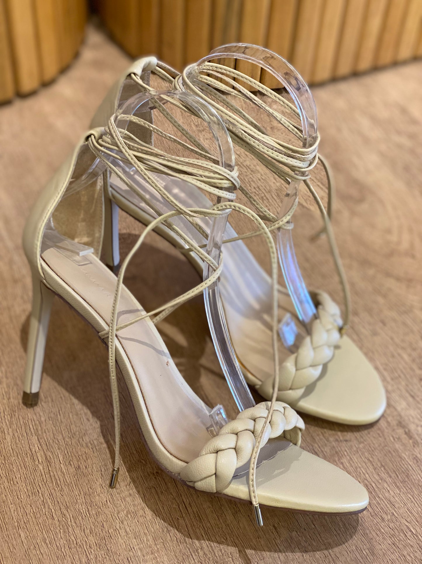 Sandalia Banana Republic Treccia Beige (39)