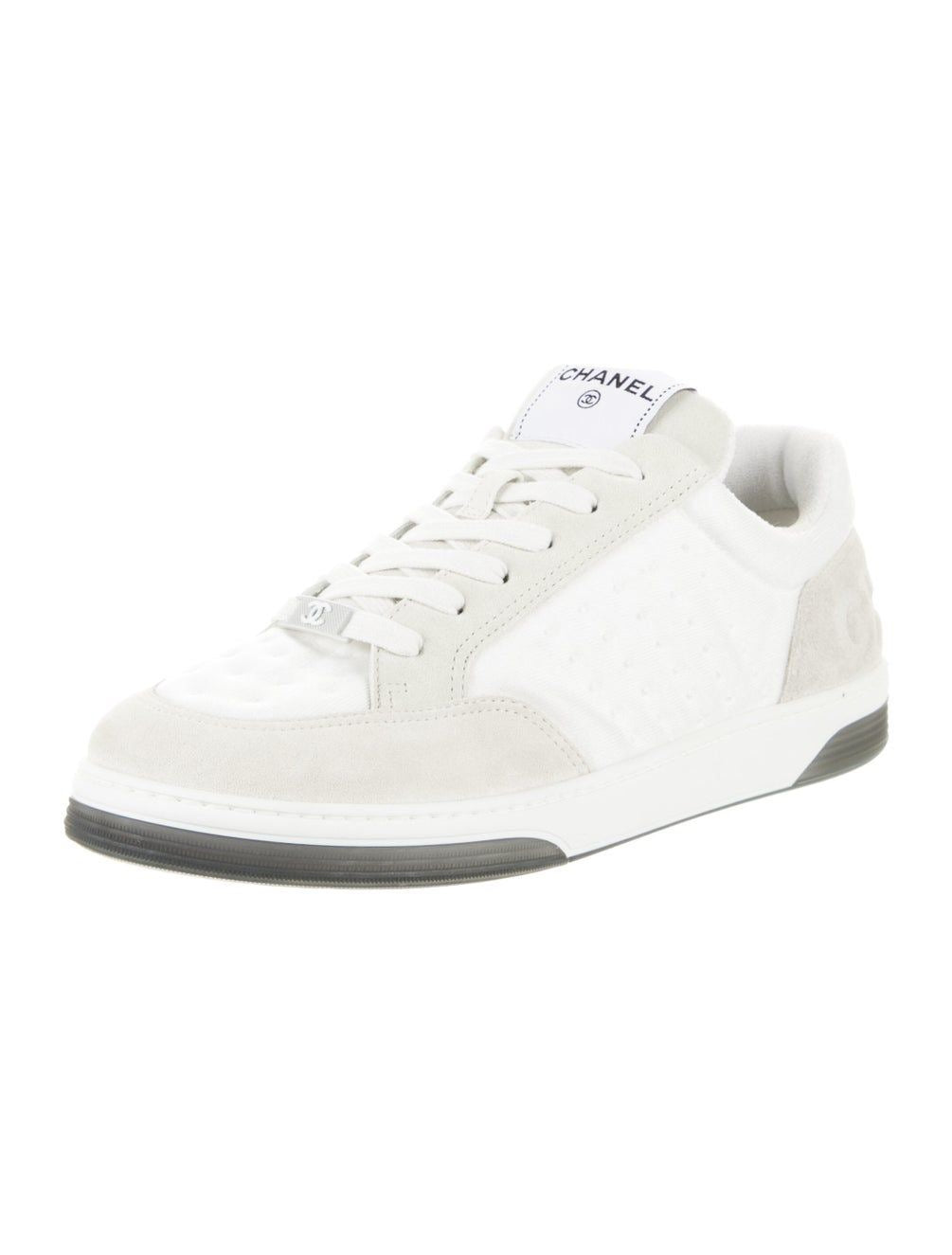 Champion Chanel Interlocking CC Logo(39)