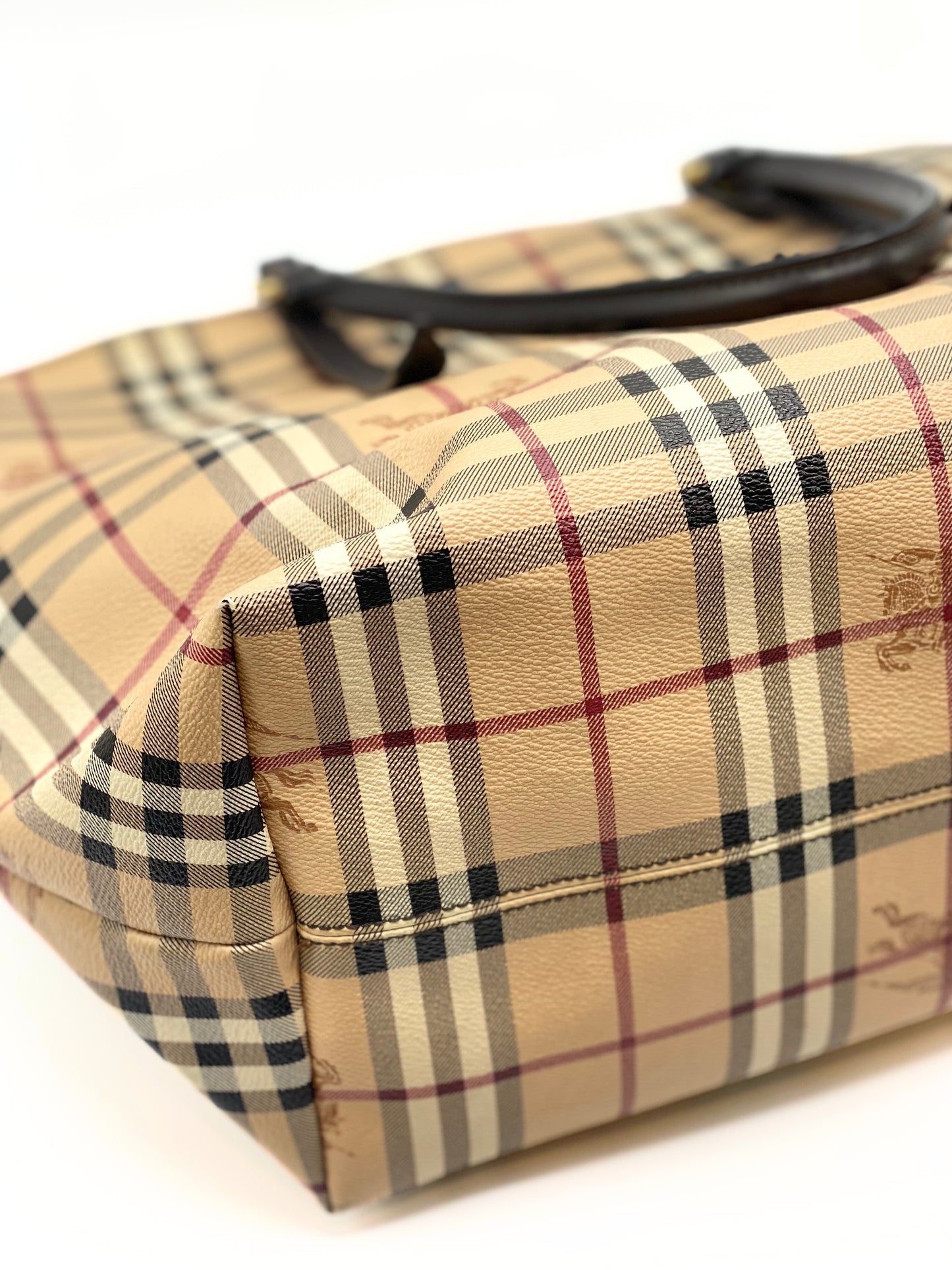 Cartera Burberry Haymarket Tote