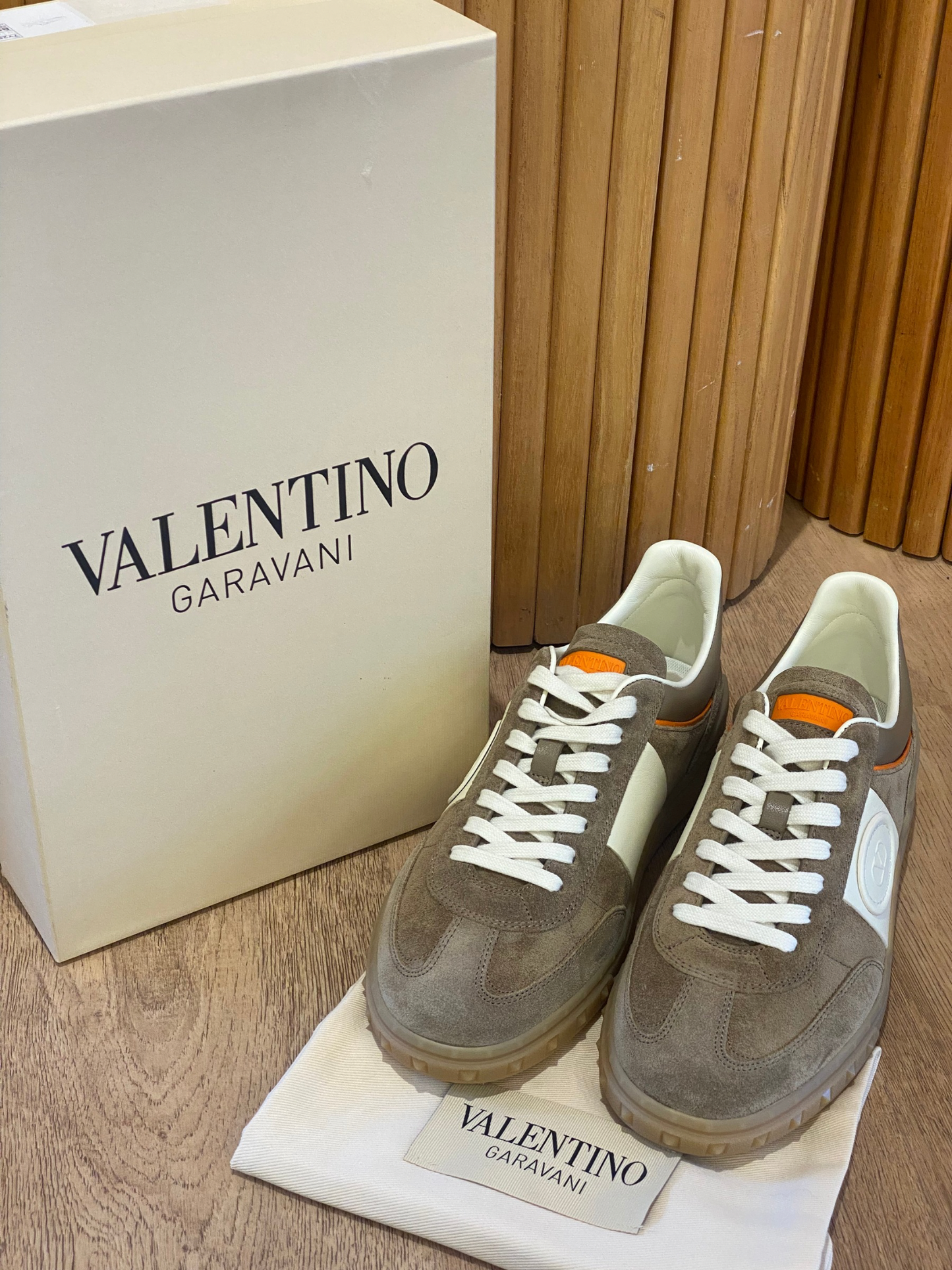 Champion Valentino Upvillage (Talle 40)