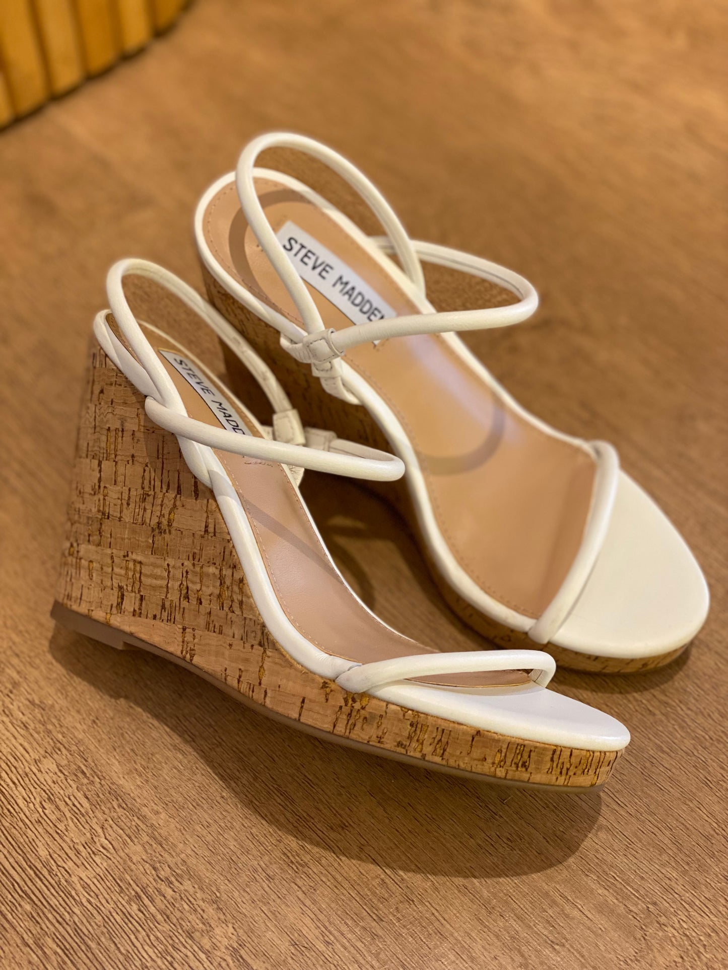 Sandalia Steve Madden Blanca (36)