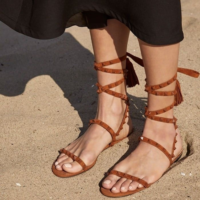 Sandalia Valentino Rockstud Lace Up (EU 39)