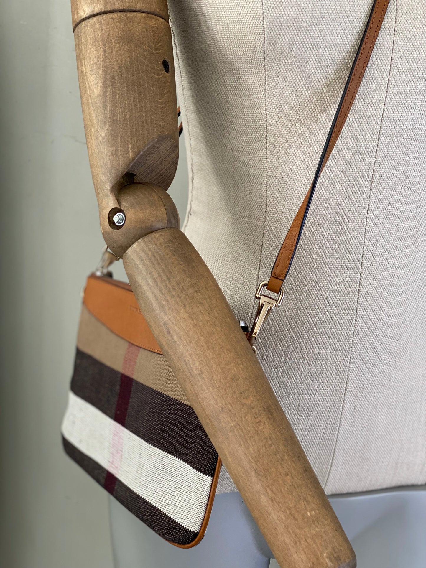Bandolera Burberry Monogram Canvas