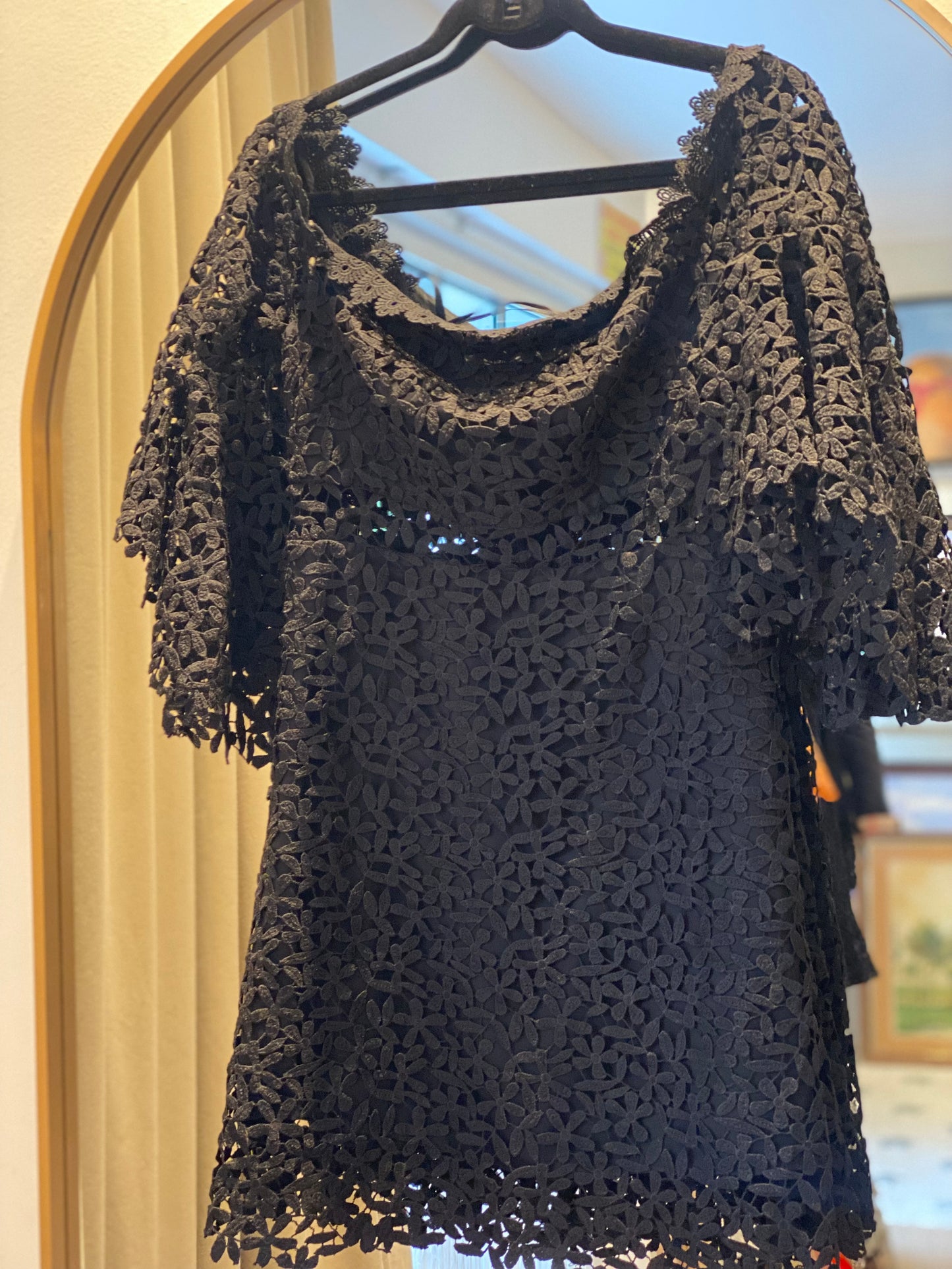 Vestido Amur con Encaje Nuevo (Talle M)