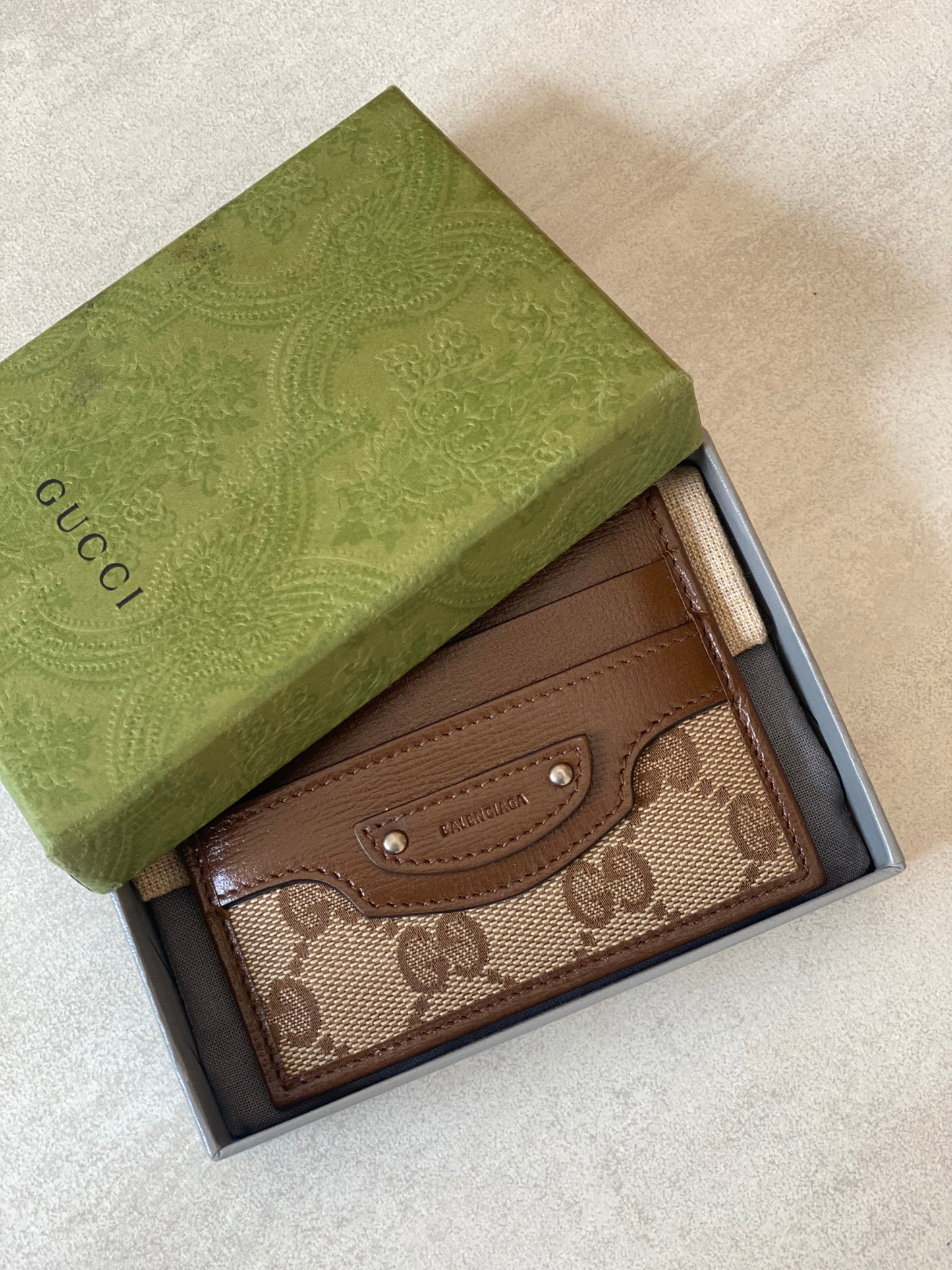 Tarjetero Gucci x Balenciaga