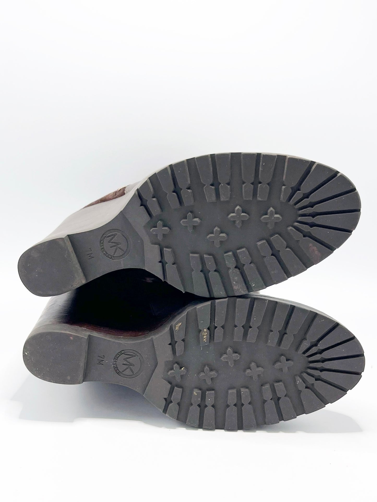 Bota Michael Kors cuero y gamuza (US 7)