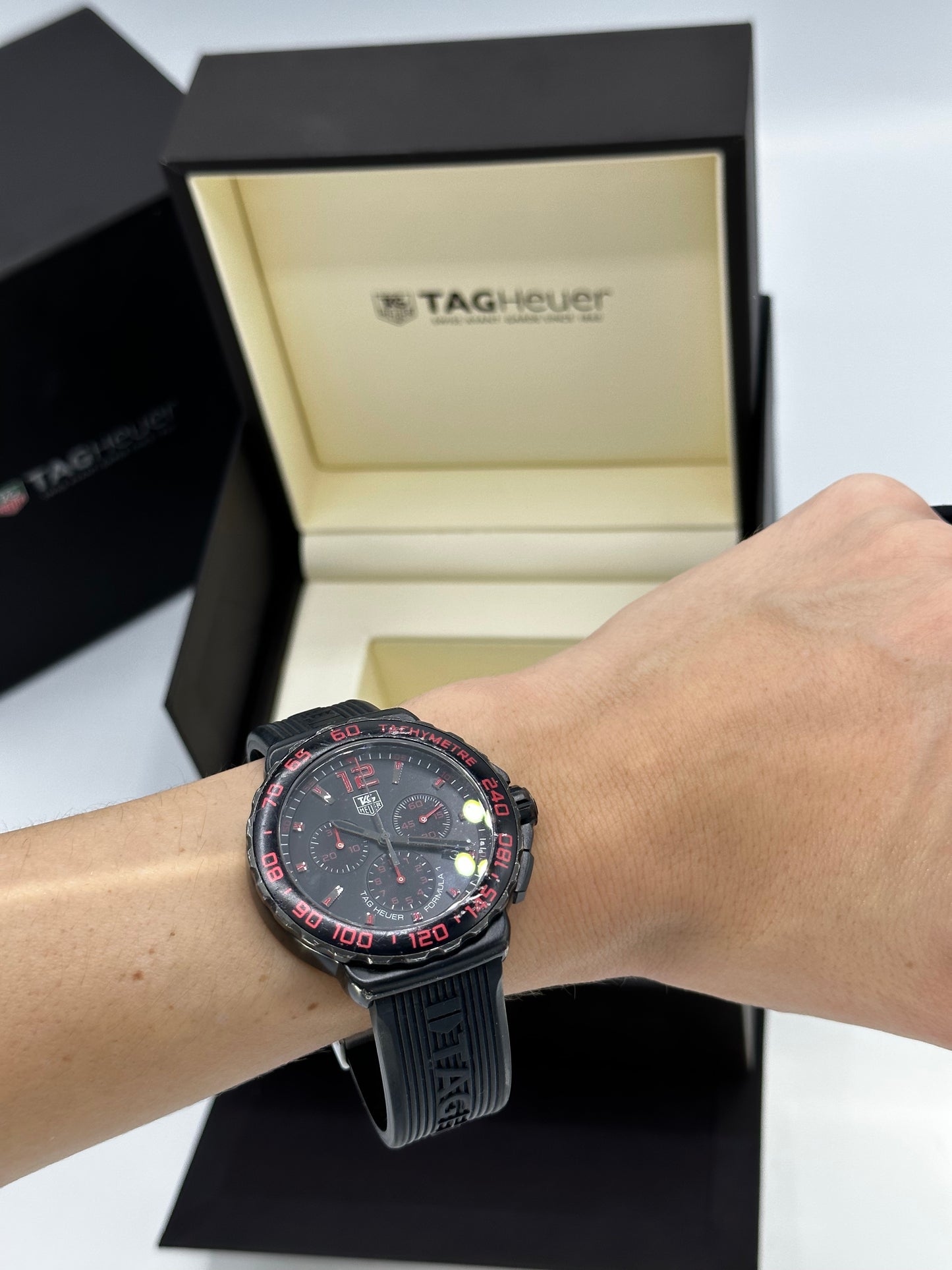 Reloj Tag Heuer Formula 1 Chronograph CAU111