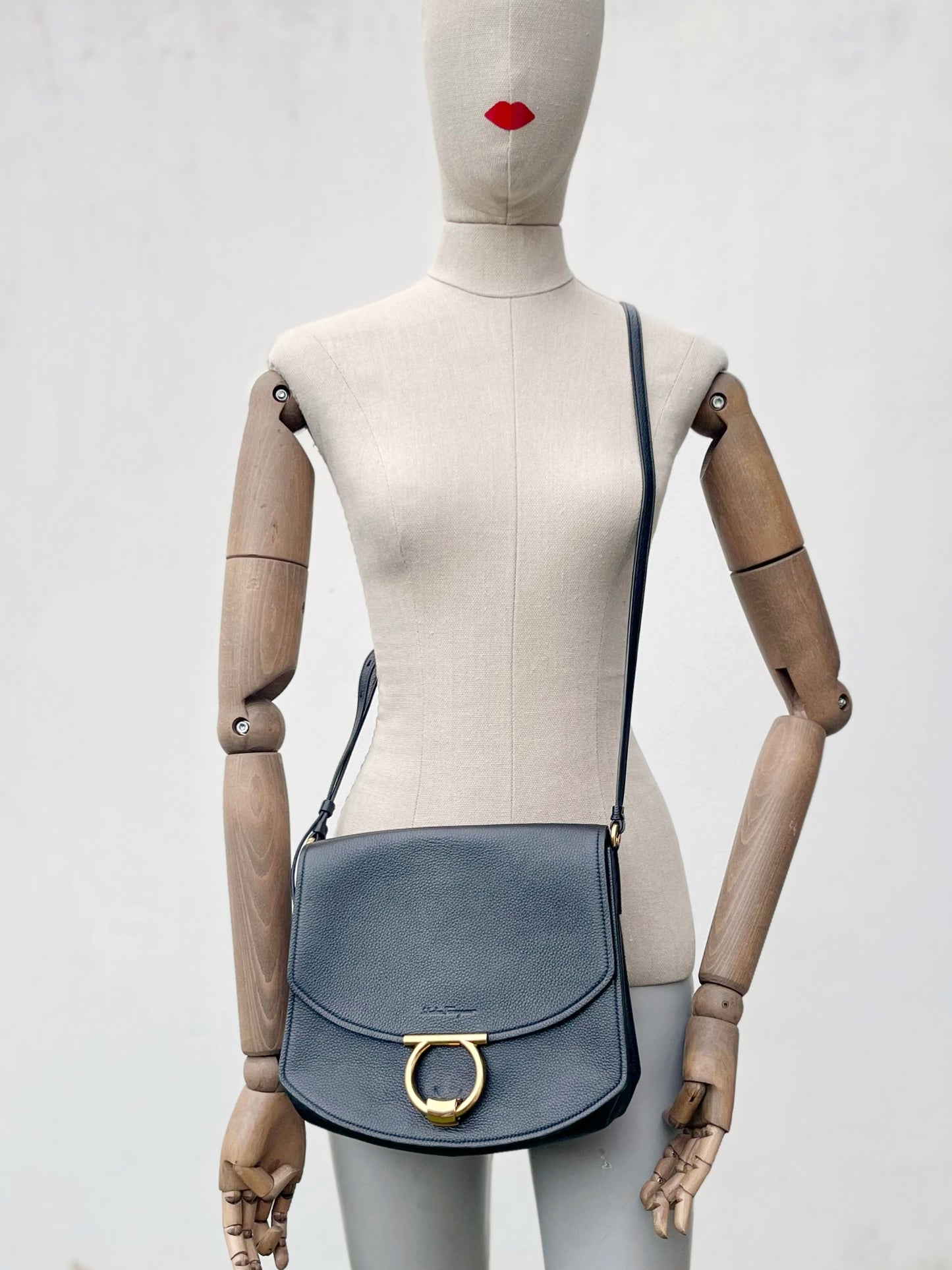 Bandolera crossbody Salvatore Ferragamo ring