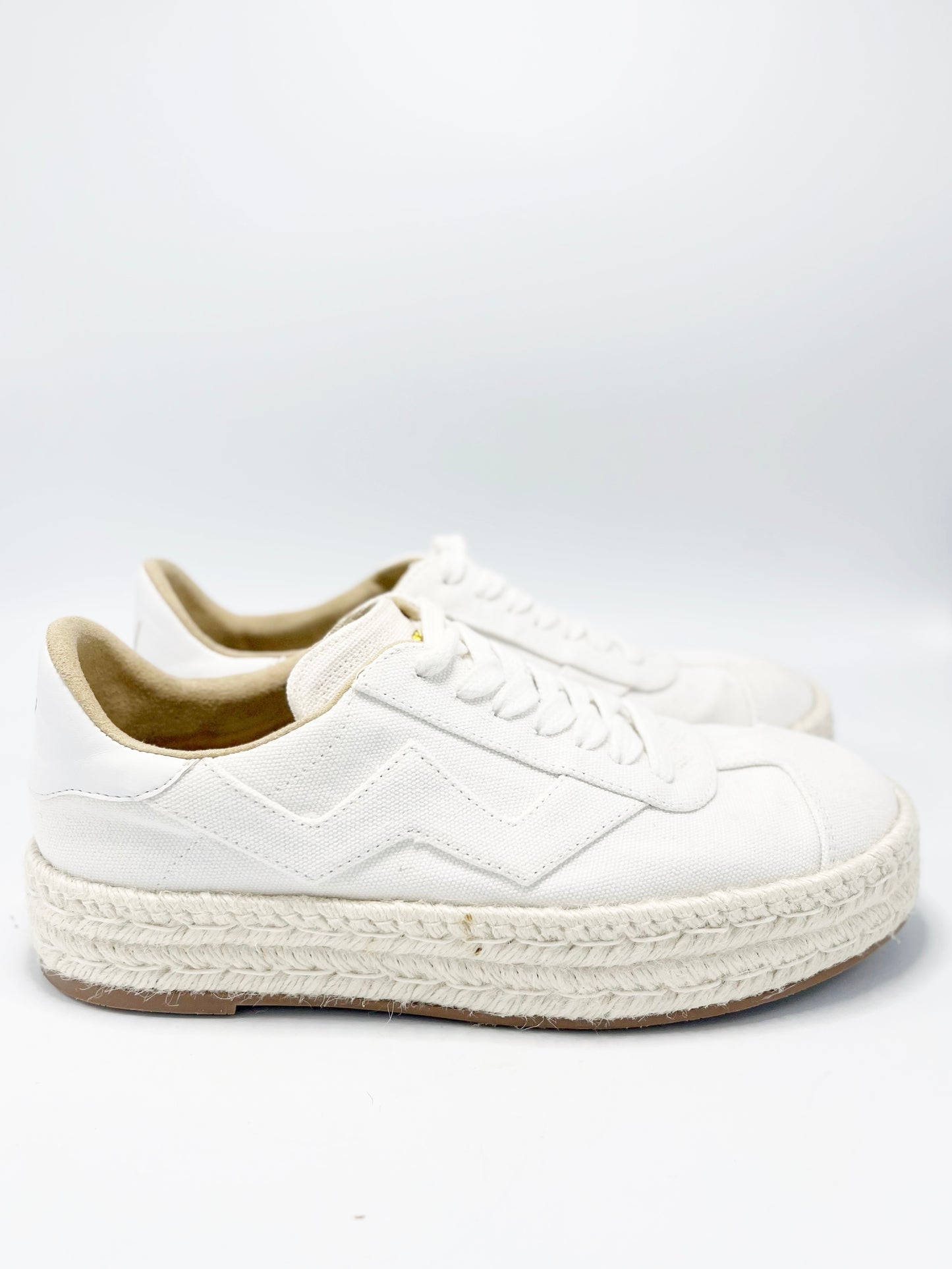 Champion Stuart Weitzman con suela de yute (talle 38)