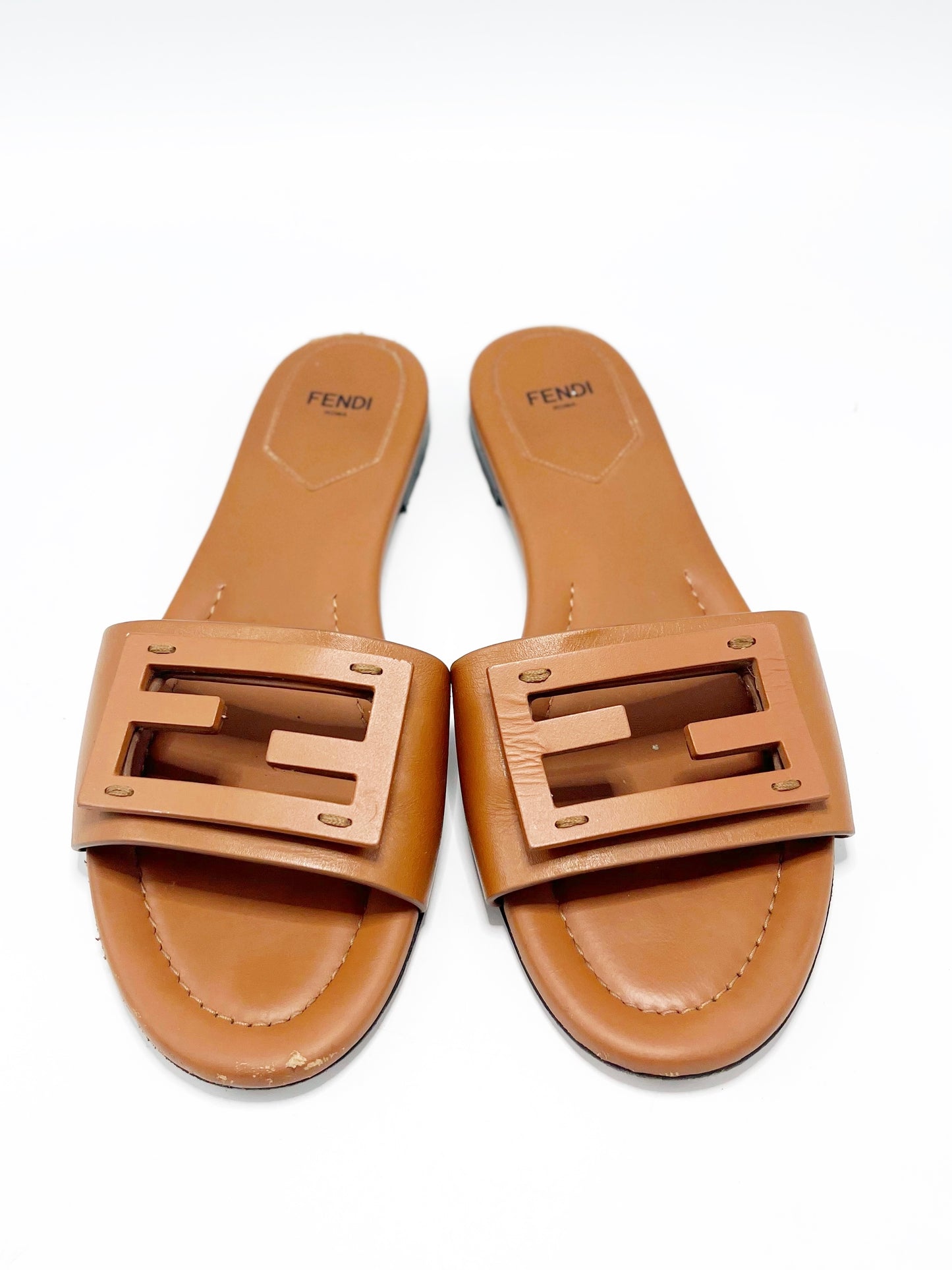 Zapatilla Fendi Logo Flat (38)