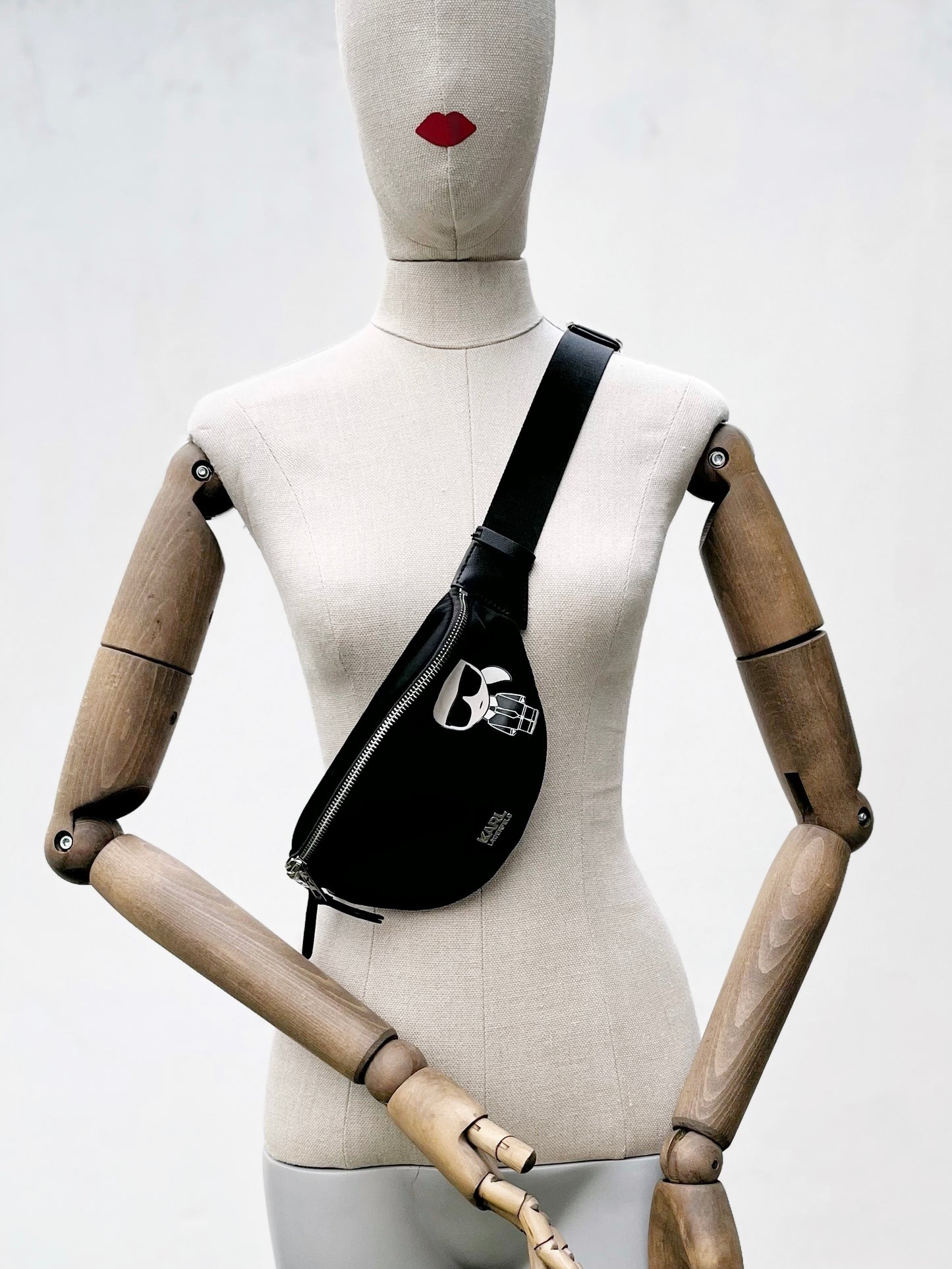 Riñonera Karl Lagerfeld