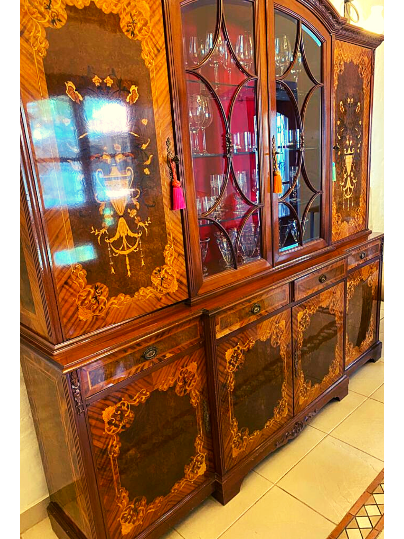 Mueble Aparador con Marqueterie