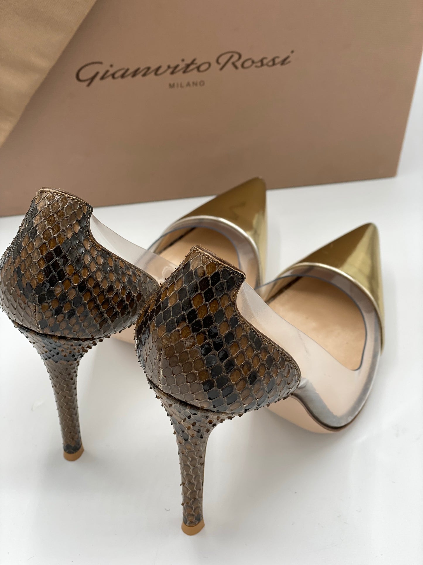 Gianvito Rossi Metallic Flexi Pump (38.5)