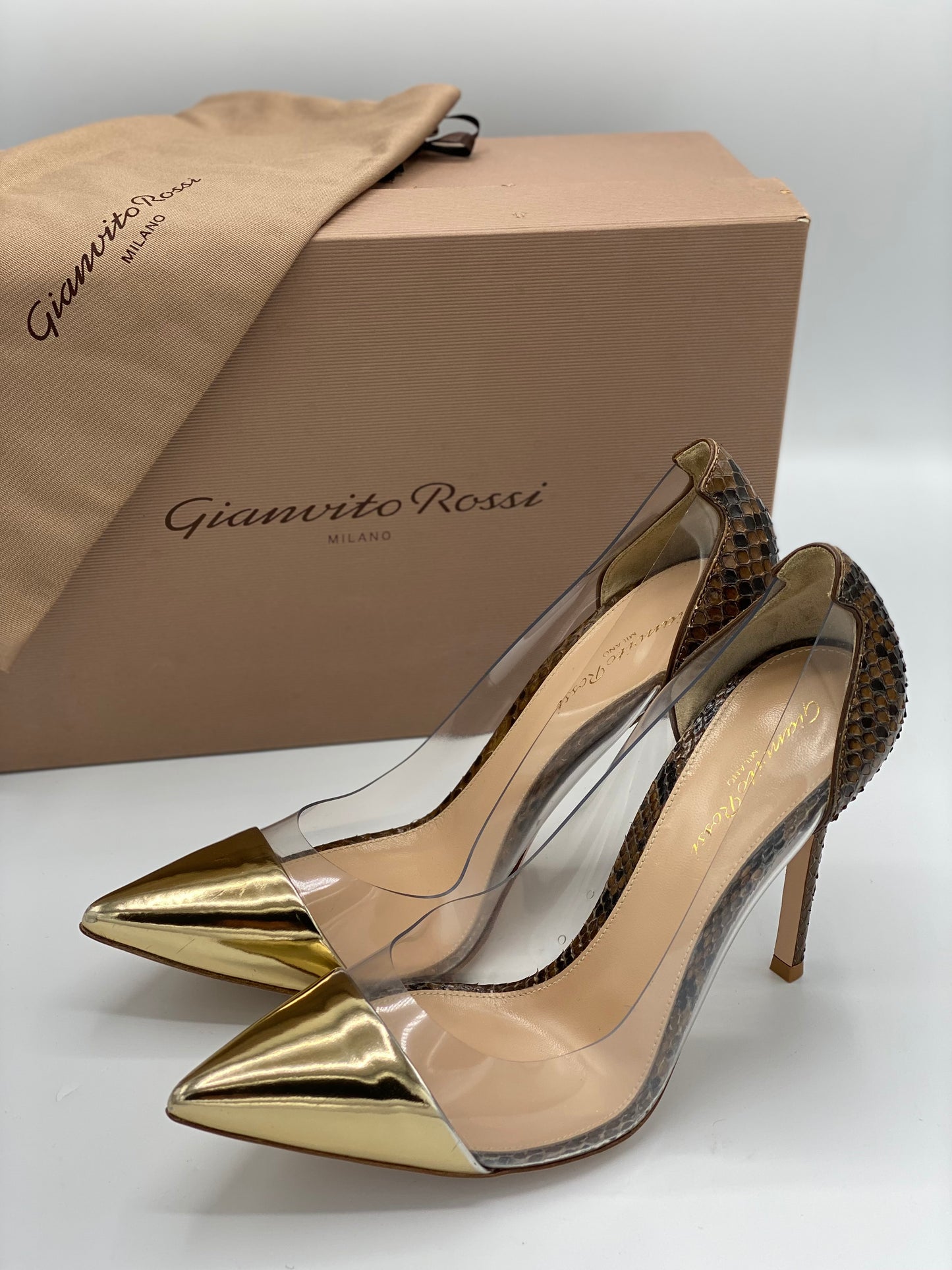 Gianvito Rossi Metallic Flexi Pump (38.5)