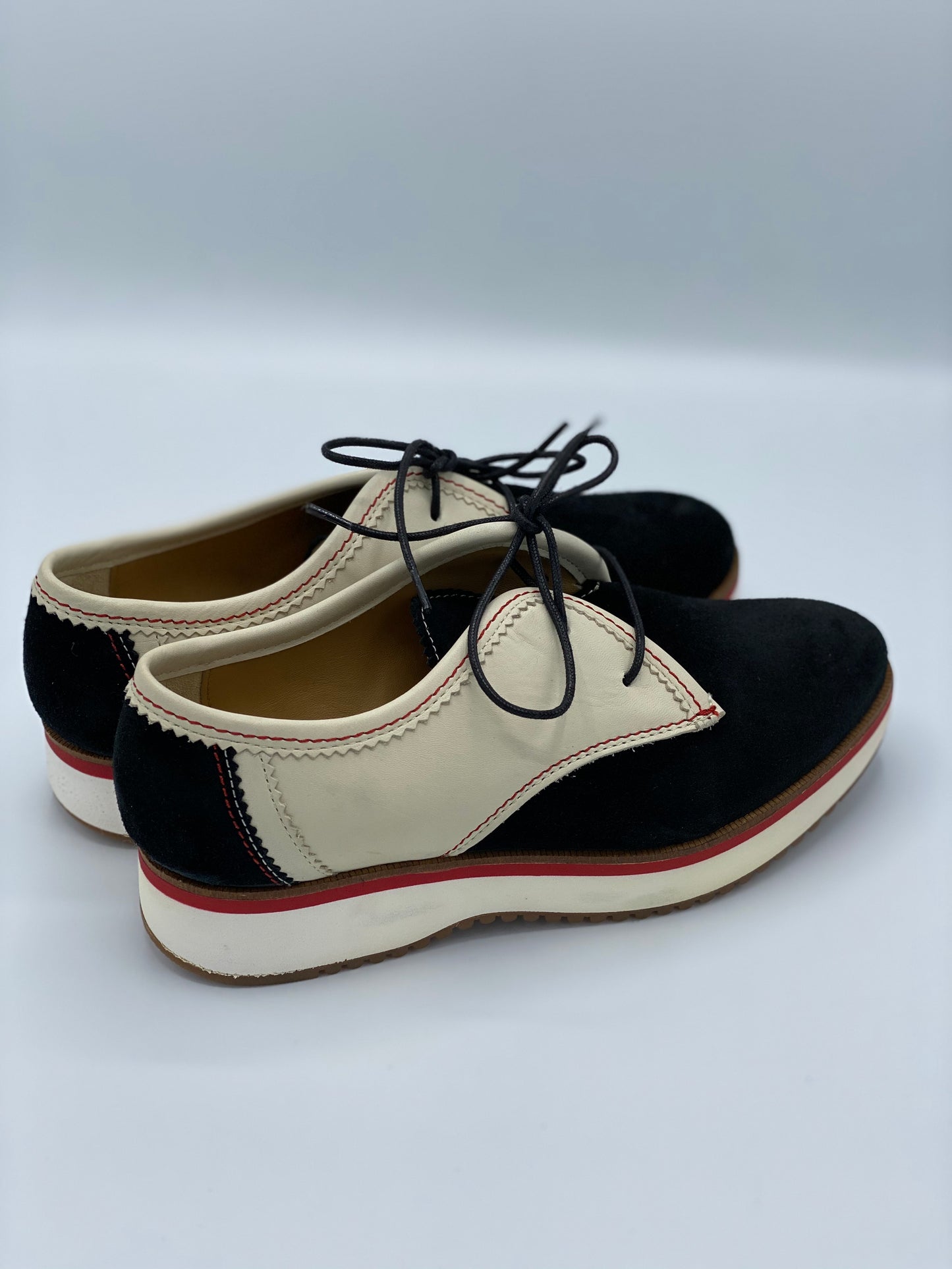 Zapato Tevin Oxford Hush Puppies (US 8.5)