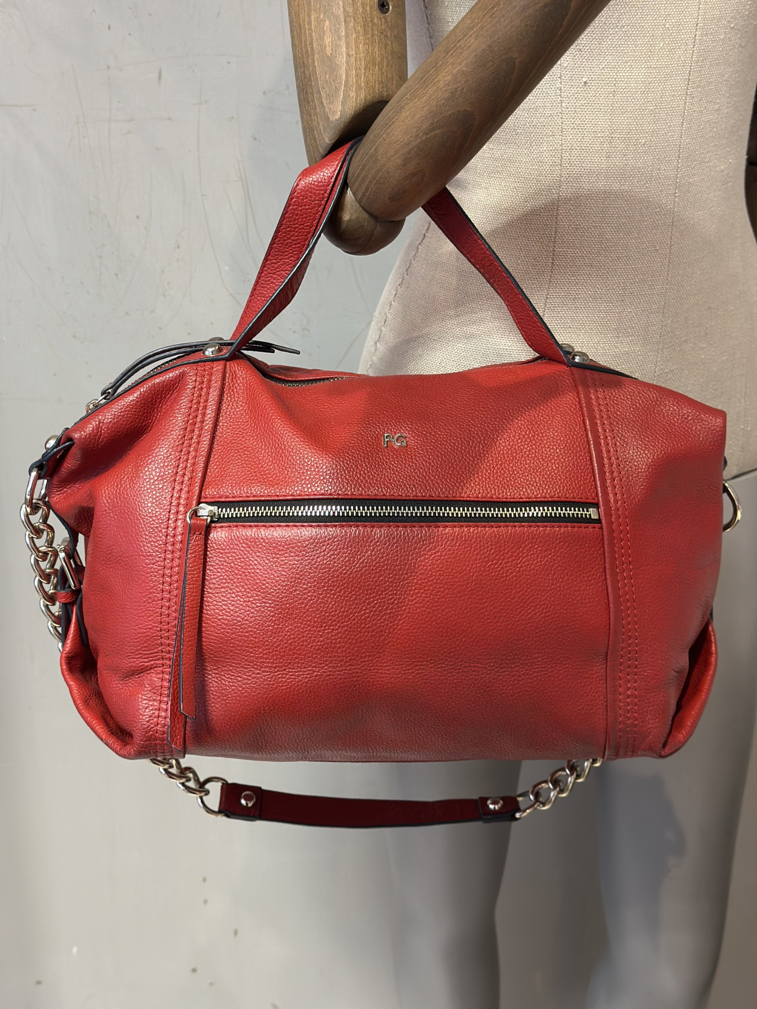Cartera Roja con Cadena Purificación García