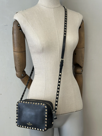 Bandolera Negra Valentino Garavani Rockstud