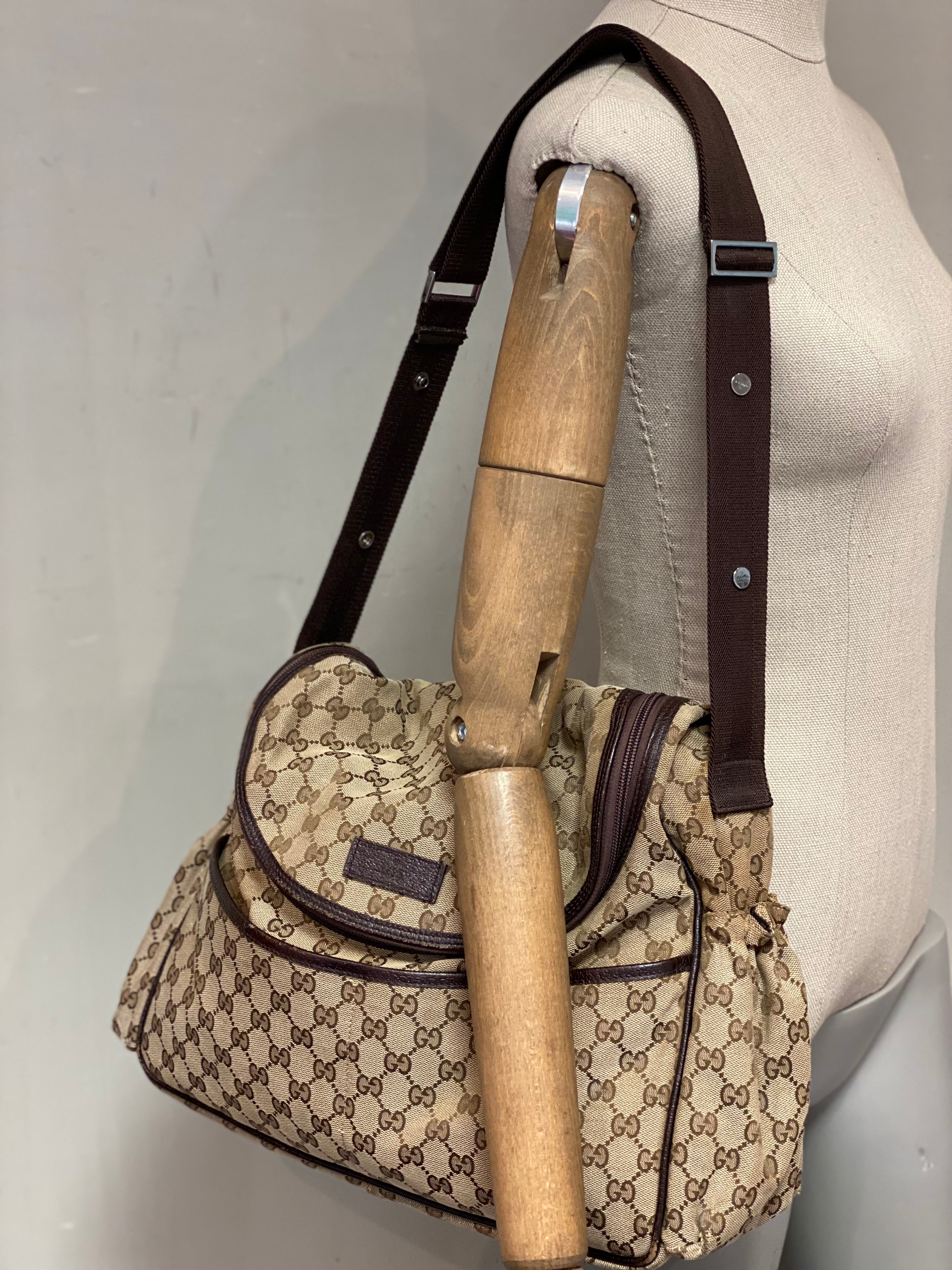 Pañalera Diaper Bag Gucci GG + Cambiador