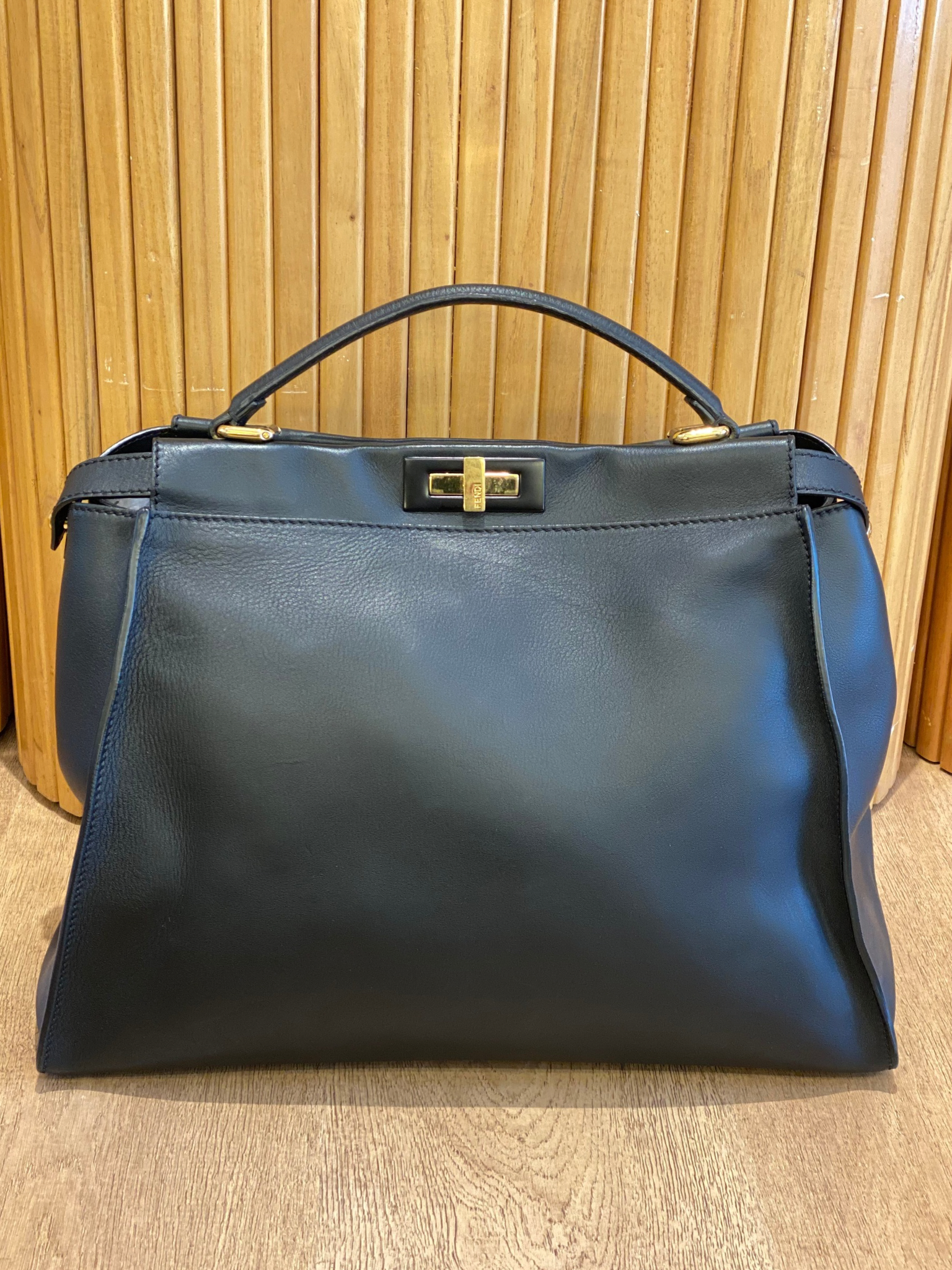 Cartera Fendi Peekaboo Large