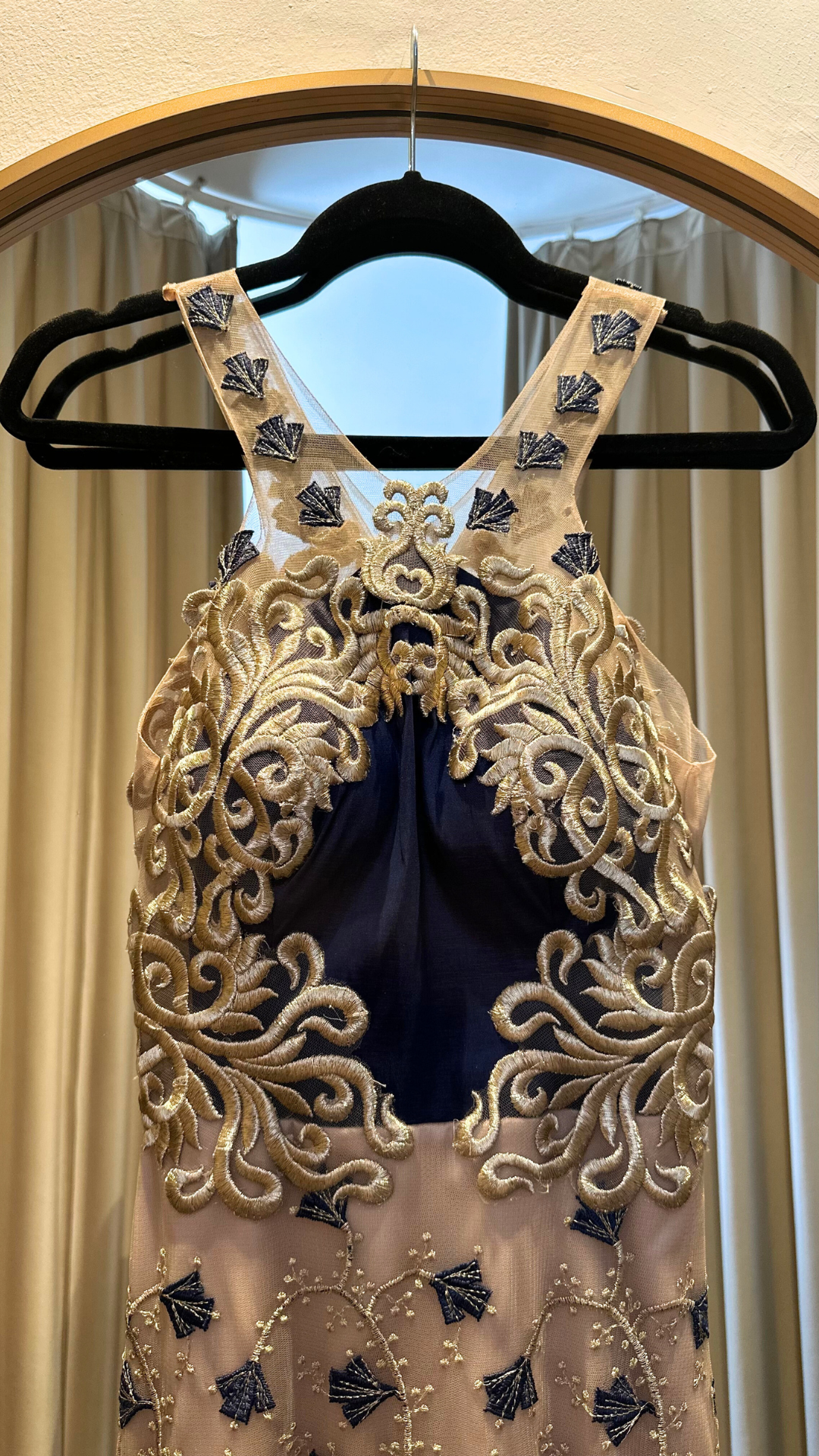 Vestido Largo Azul y Dorado Las Buttner