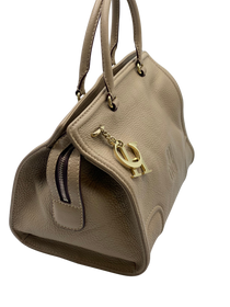 ⁠Cartera Carolina Herrera Charm & Satchel