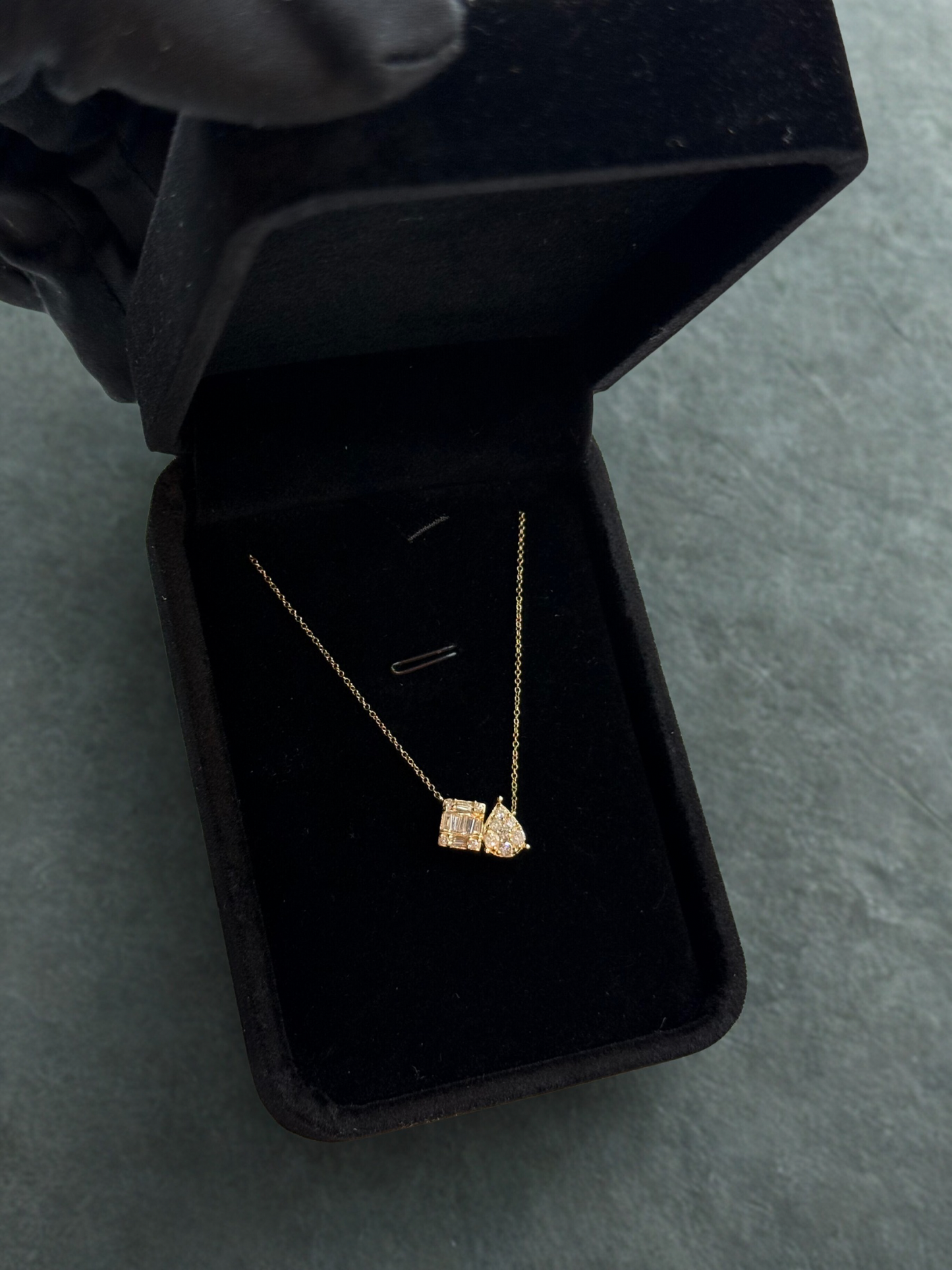 Collar Delicado en Oro Amarillo 14k