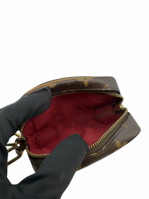 Mini Bolso Louis Vuitton Wapity Pouch